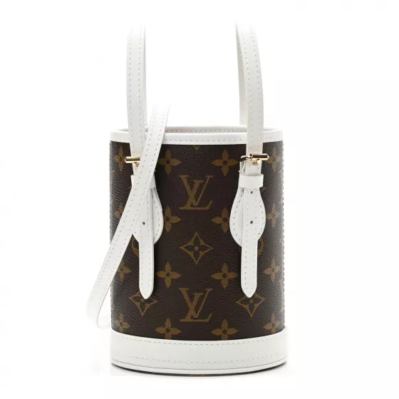 Louis Vuitton monogram petit bucket bag just came in!! This has a