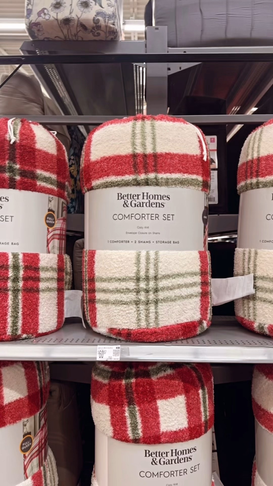 The cutest new quilt comforter for Christmas holiday. It’s by Walmart, Better Homes & Gardens and so soft and cozy!

#LTKHome #LTKSeasonal #LTKHoliday