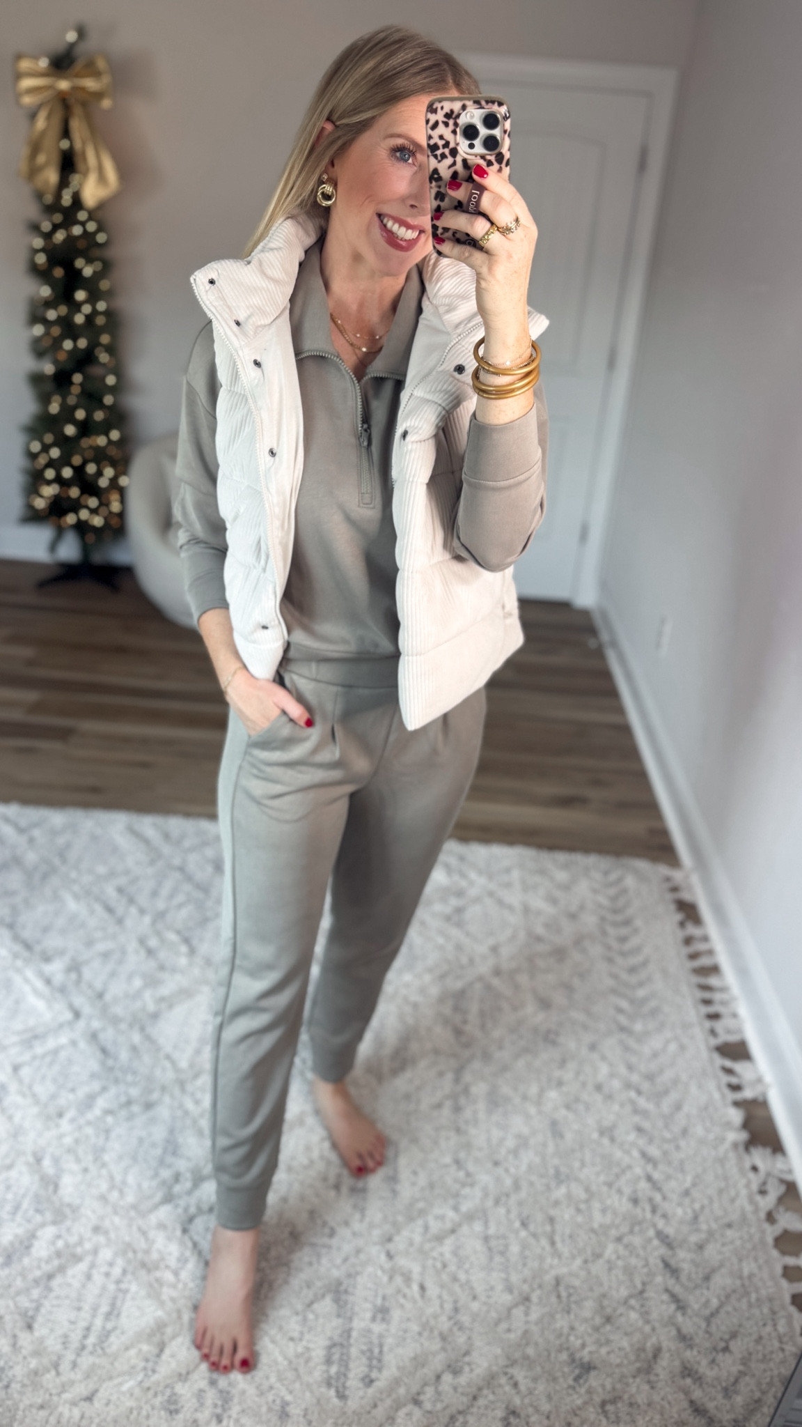 Weekend Walmart Wins try on
ScubaKnit half zip- small
ScubaKnit trouser joggers- small
Puffer vest- small 

#LTKActive #LTKFindsUnder50