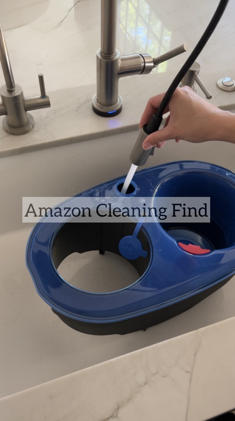 O-Cedar EasyWring RinseClean Microfiber Spin Mop & Bucket Floor Cleaning System with 2 Extra Refi... | Amazon (US)