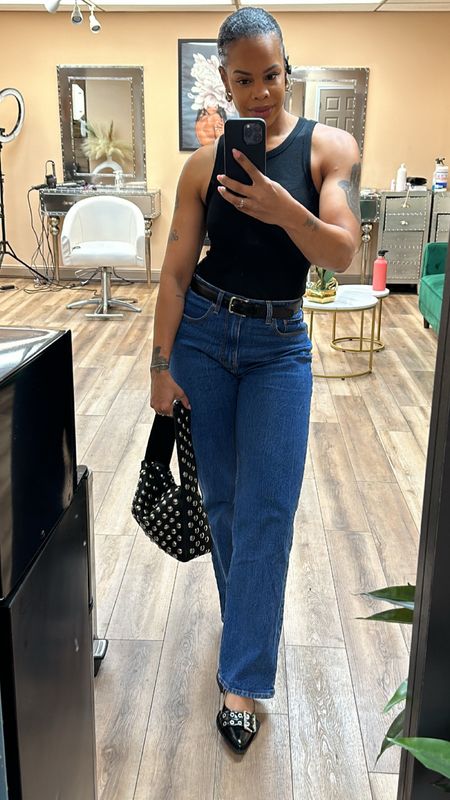 1. I am  obsessed with denim and Abercrombie haas the BEST! (curve love)
2. I am a shoe addict!!  The cutest, comfiest and stylish ballet flats!  Wearing a 40!
3. I am a handbag girl.  This bag is by Khatie.  Could not link but I linked one that will not break the bank🙌🏾🙌🏾


#LTKstyletip #LTKshoecrush #LTKitbag