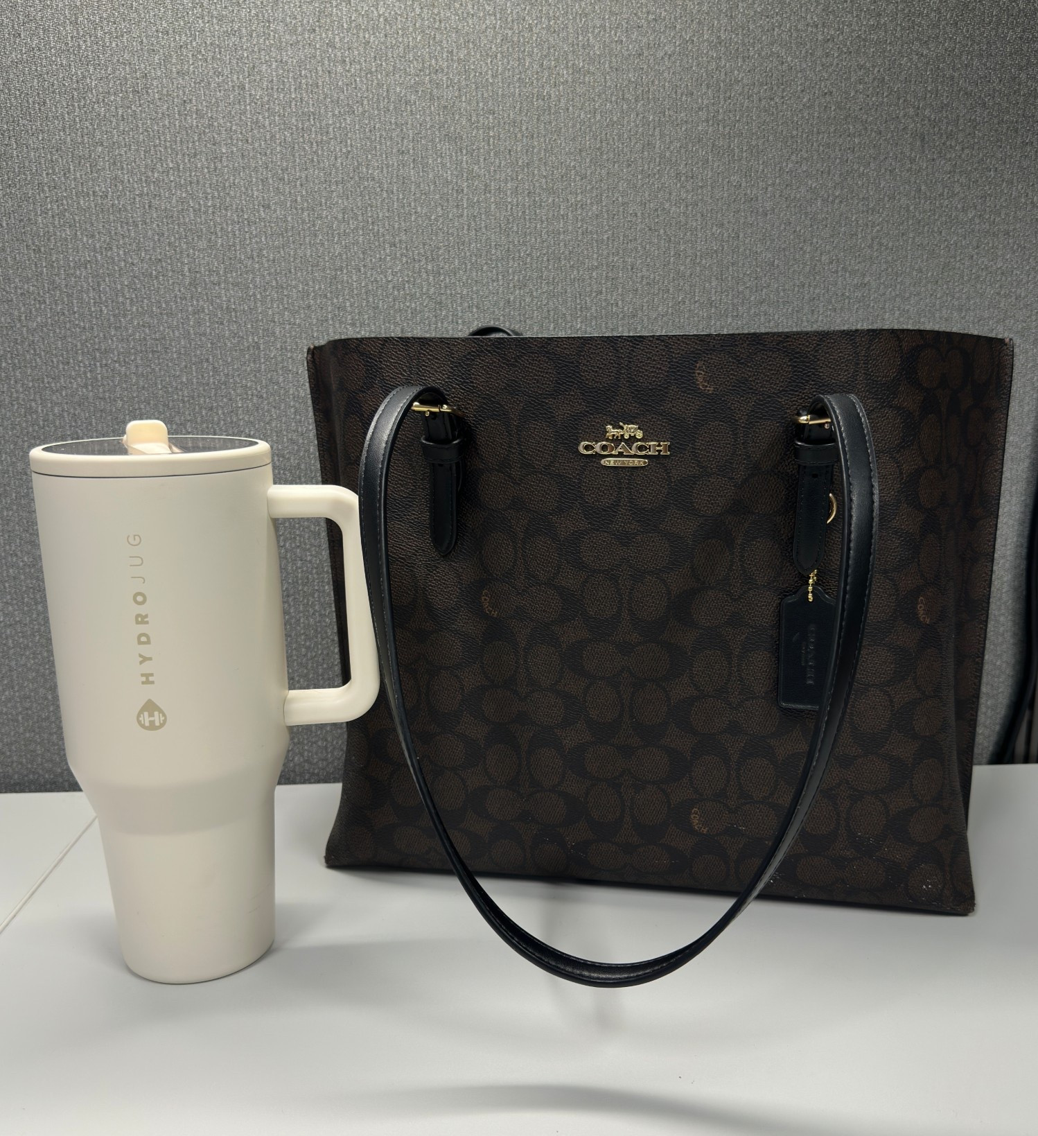 My work tote & tumbler 👜 🤍

#LTKdayinmylife #LTKGiftGuide