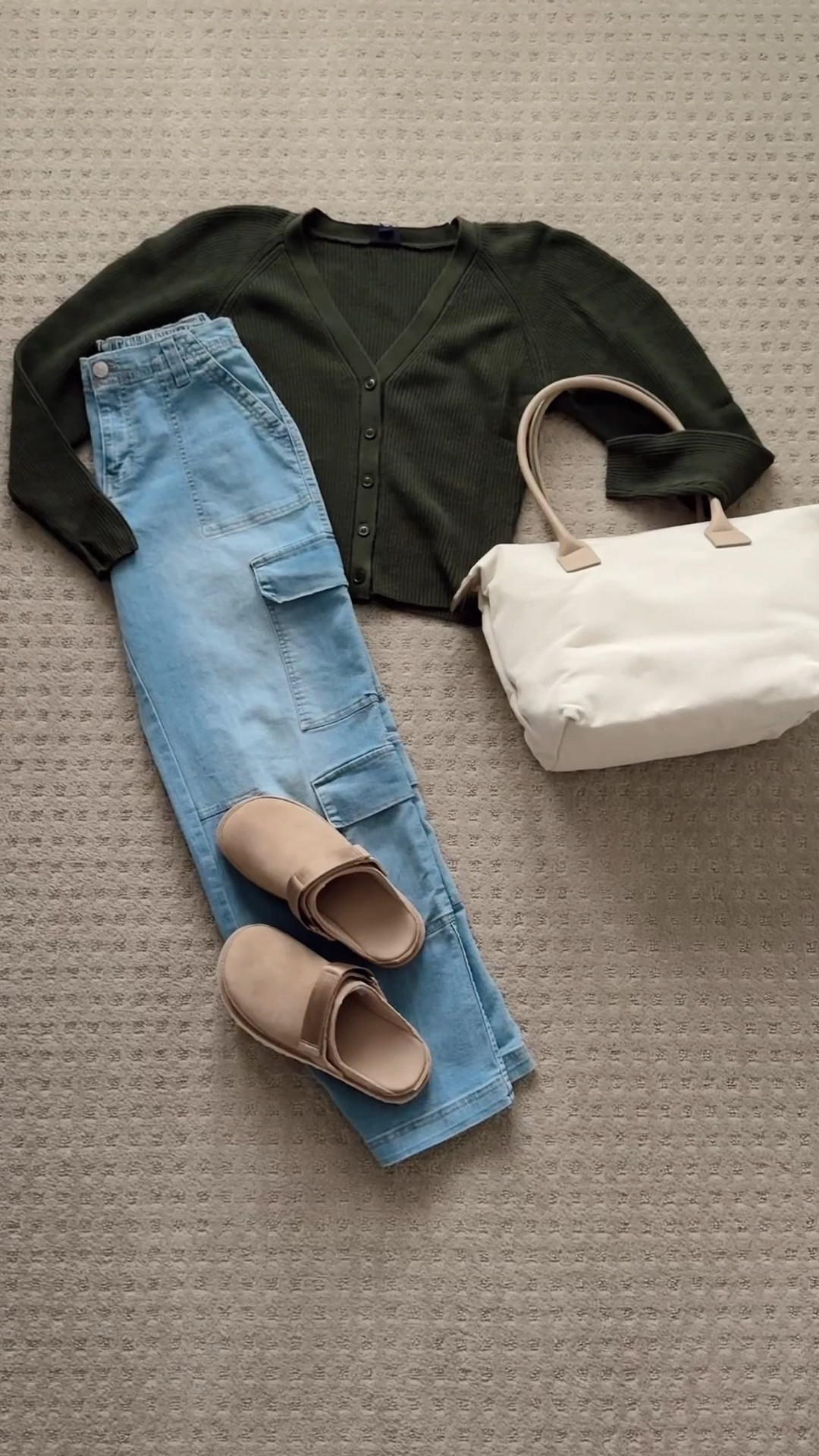 Walmart & Target outfit Inspo! 
🤎🤎 
Clogs are available to order but it’s back ordered! 👏🏼

#LTKFindsUnder100 #LTKShoeCrush #LTKFindsUnder50