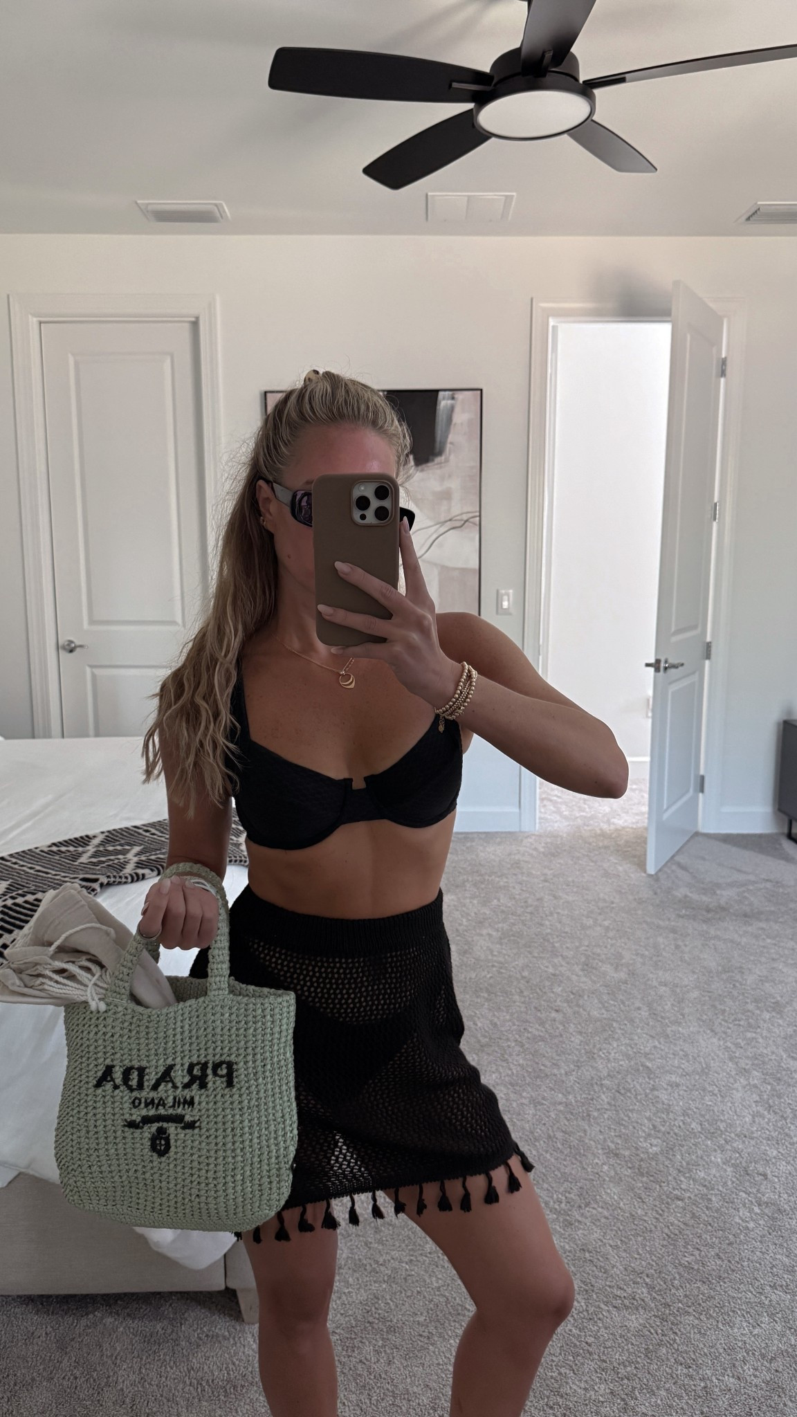 Pool Day OOTD - wearing one of my fave styles from
@VETCHY with a new pair of Amazon flip flops and the new @Vivrelle Prada Crochet tote that I'm renting.


Prada crochet bag, Vivrelle bags, Amazon swim, Vetchy swim, swimsuits

#LTKSwim #LTKootd