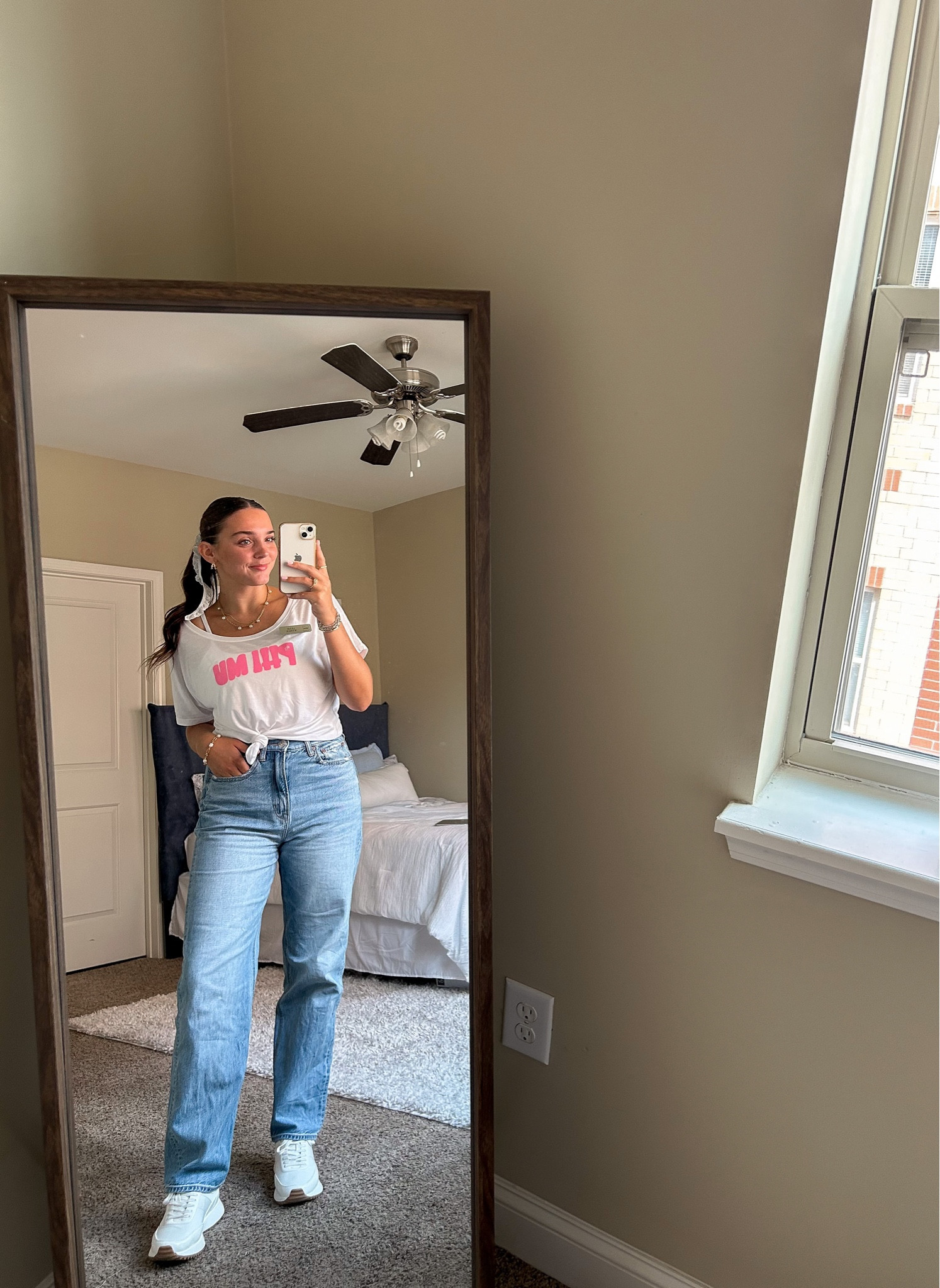 #cutejeans #whitesneakers 

#LTKshoecrush #LTKsalealert #LTKBacktoSchool