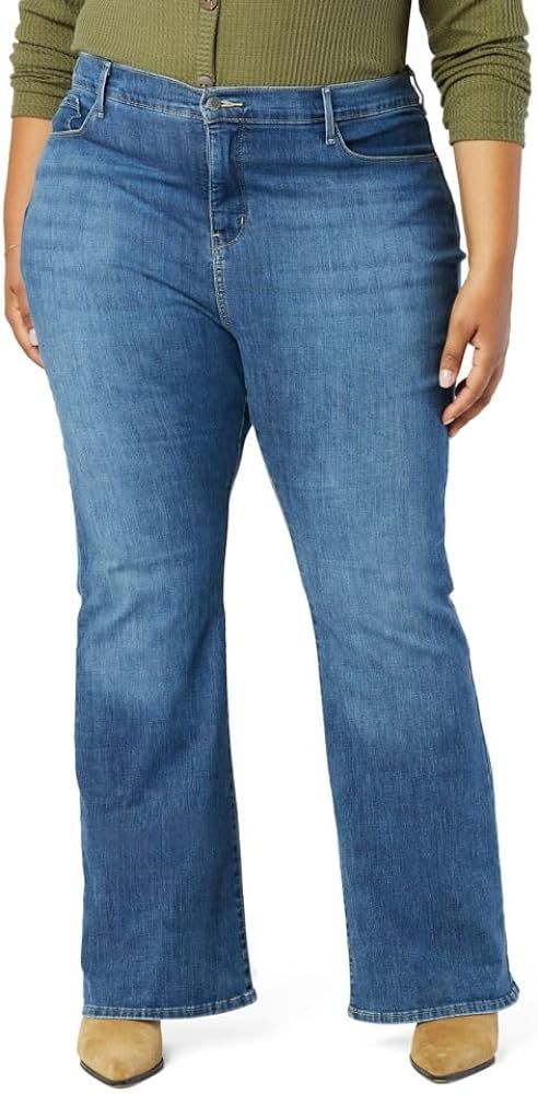Signature by Levi Strauss & Co. Gold Label Women's Totally Shaping Flare Jean (Standard and Plus) | Amazon (US)