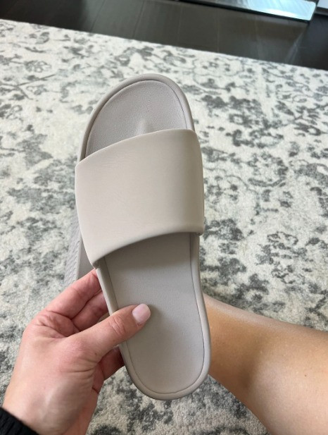Some of my fave sandals are down to just $15 & some change!!! These run tts and I have them in black also.  

 #LTKSaleAlert