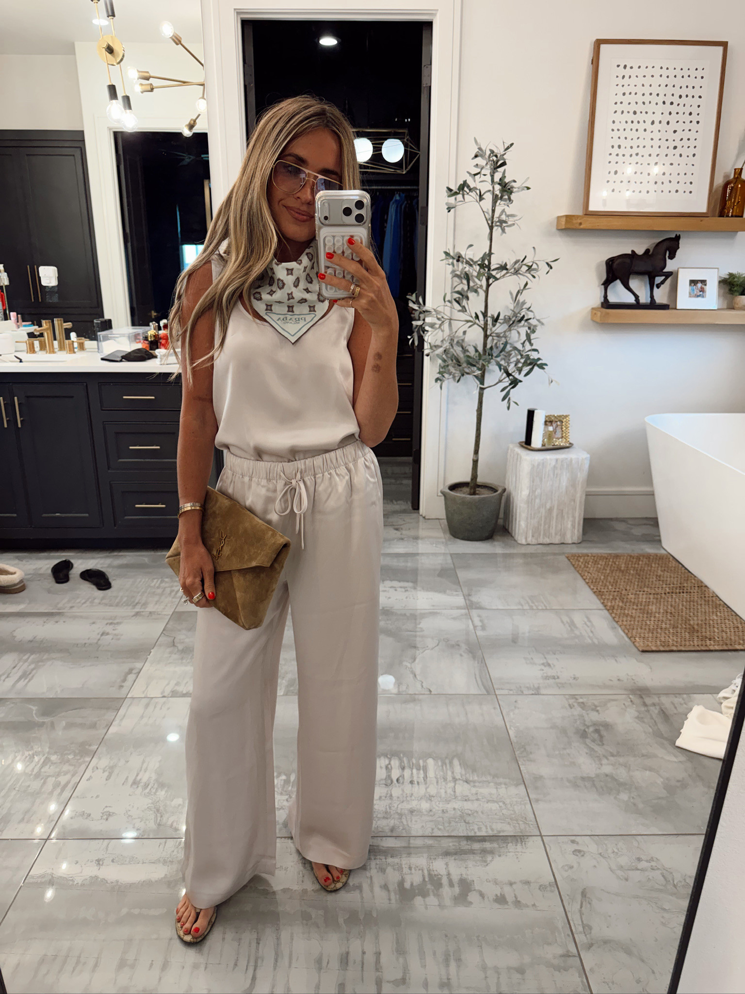 My all-time favorite pants are on sale at Aritzia now! Sale ends 6/14! 

Aritzia sale, summer fashion, wardrobe staples 

 #LTKSeasonal #LTKOver40 #LTKSaleAlert