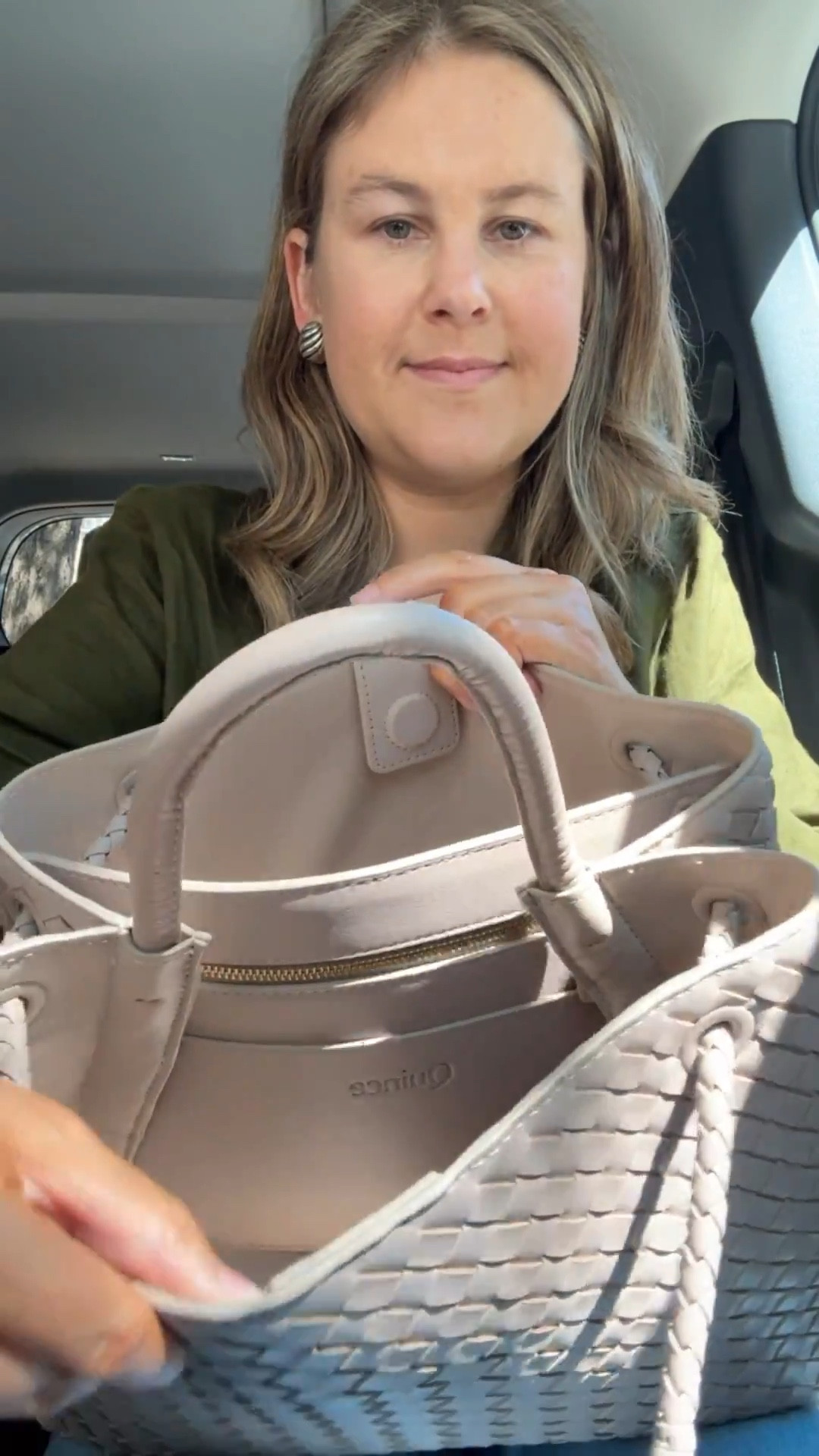 This Quince bag is so pretty! It comes in several color options and is a great work option. 

#LTKStyleTip #LTKWorkwear #LTKSeasonal