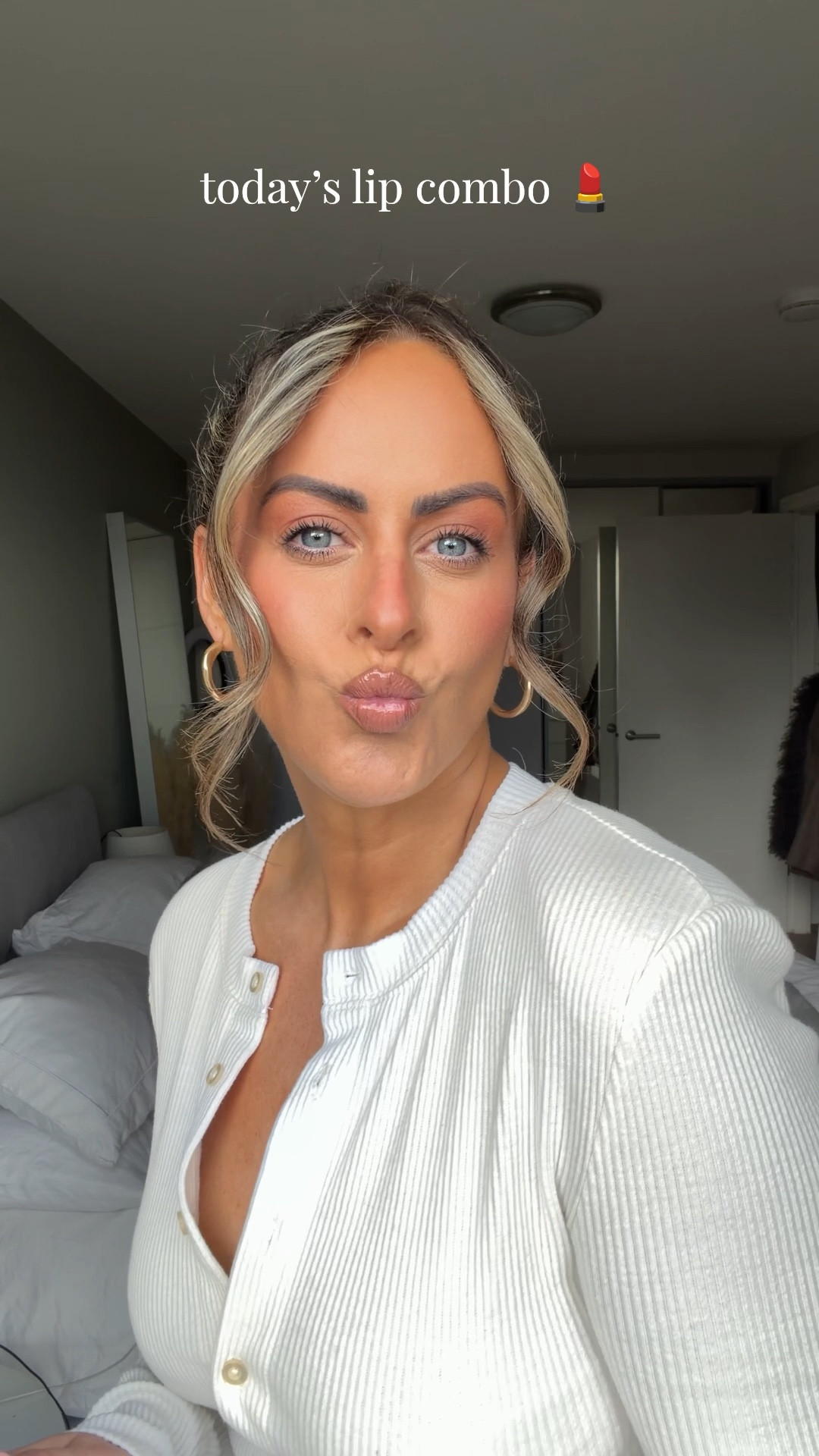 Today’s lip combo 💄

Lipliner - stripdown
Lipstick - modesty
Gloss - FENTY glow

Make up, lip combo, beauty 

#LTKspring #LTKbeauty