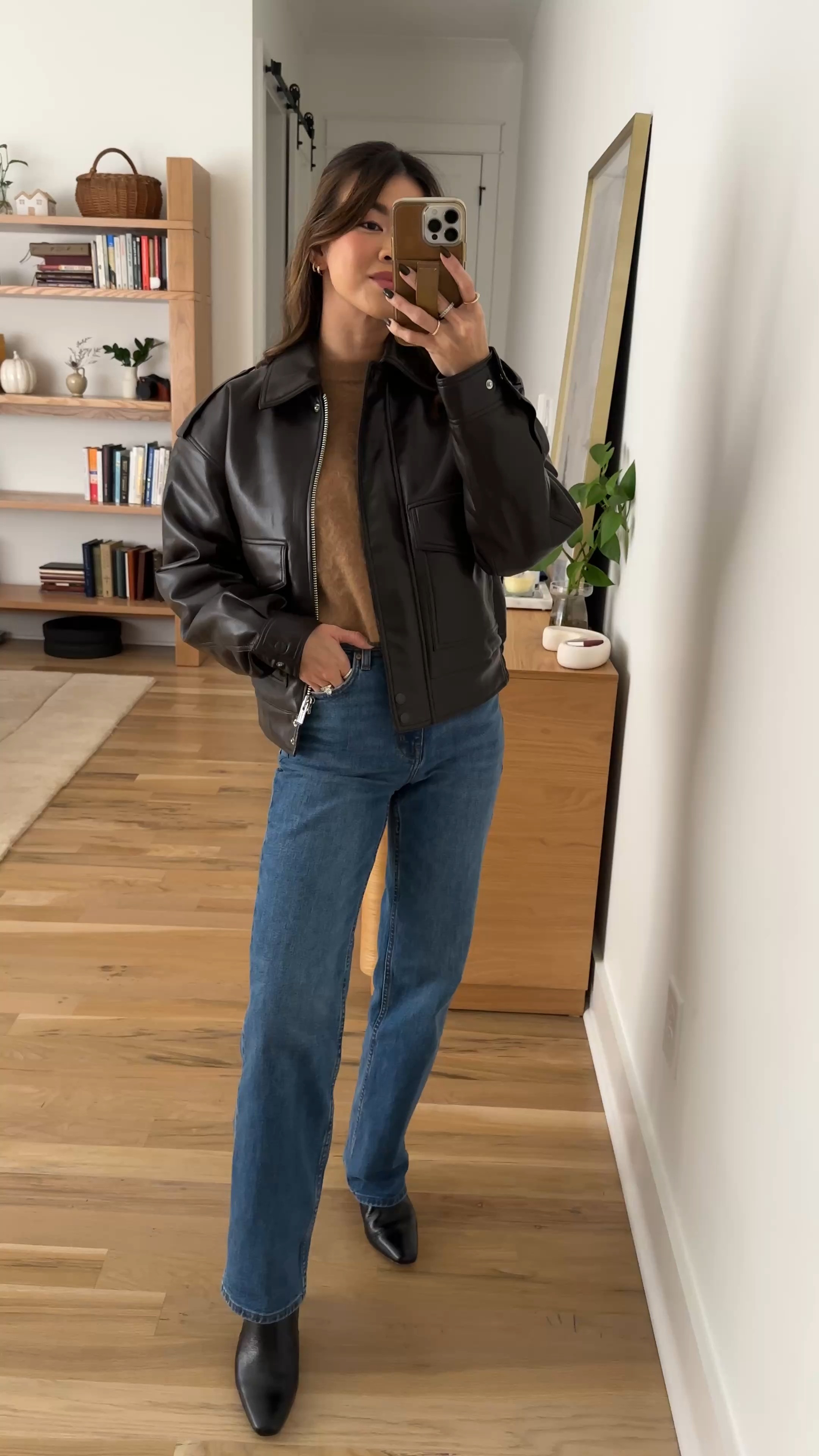 It’s time to shop the @Aritzia sale!! 
Here’s everything you need to know to shop Aritzia 20% off this week!

Aritzia Clientele Sale: 20% off Everything, including 20% off The Super Puff
Thursday, November 20th at 4pm PST - Monday, November 24th

Aritzia Black Fiveday/Public Sale: 20% off Everything, including 10% off The Super Puff
Tuesday, November 25th - Monday, December 1st
Sizing info: XS sweater, 24 in the jeans, XS jacket! 

petite fashion, get dressed with me, outfit inspiration, ootd, nashville outfit, Nashville influencer, petite style, vacation style, casual outfits, mom style, petite pants, winter dress, winter outfit, winter pants, winter outfit inpso, winter outfit idea,  winter top, winter style, autumn sweater, fall sweater, winter sweater, cozy sweater, cold weather sweater, cold weather outfit, denim, jeans, winter denim, fall jeans, fall jacket, jacket, winter jacket, winter coat 

 

#LTKCyberWeek #LTKGiftGuide #LTKSaleAlert