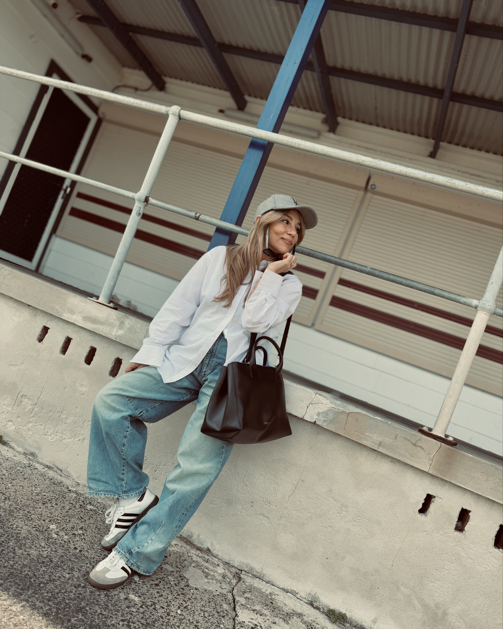 Capsule Wardrobe Outfit



#LTKOver40 #LTKStyleTip