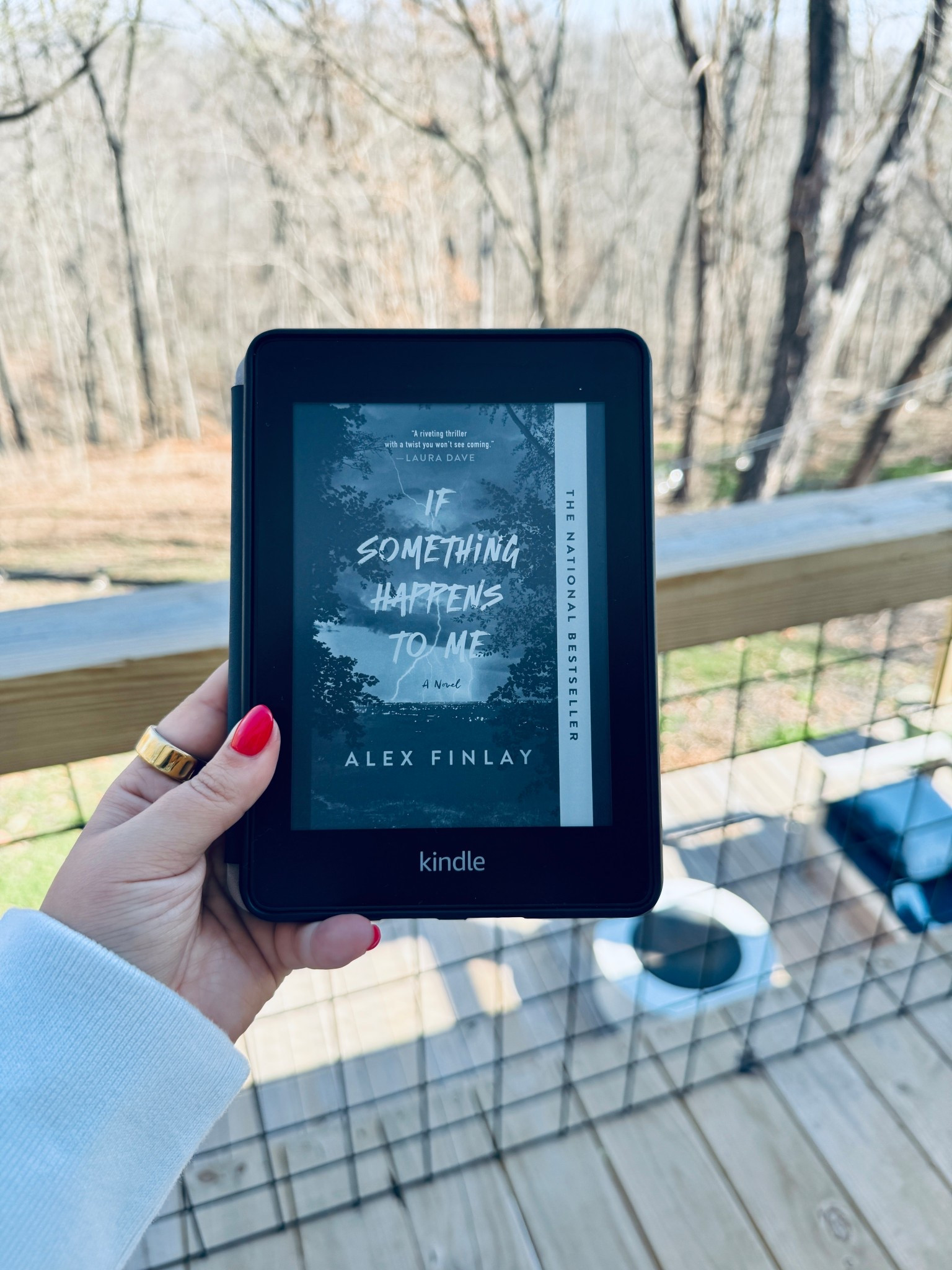 just finished!
4/5 ⭐️
too many twists & turns for me at the end, couldn’t stay focused. otherwise would’ve been 5/5