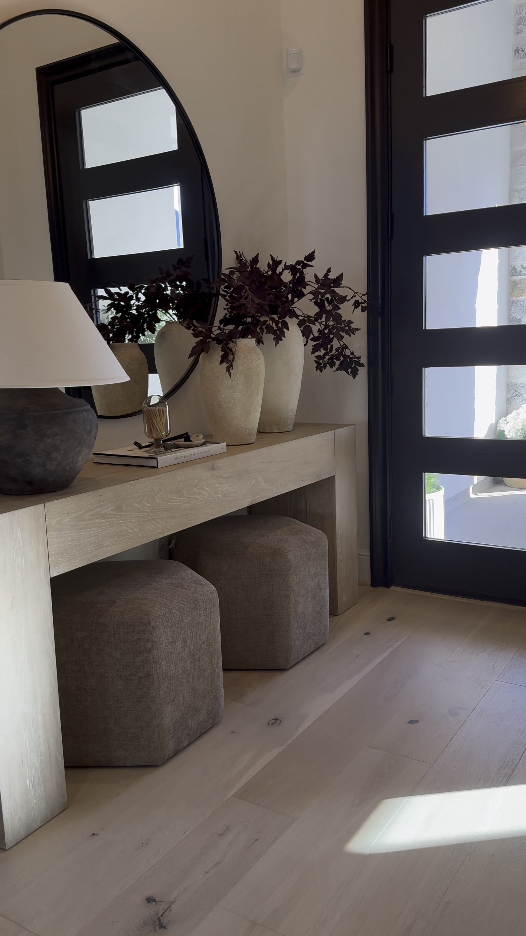 #WayfairPartner

Transform your entryway with
sophistication! I'm loving this stylish look from @wayfair, your go-to destination for furniture. My versatile console table comes in various colors, and the oversized mirror makes a statement - available in multiple sizes to fit your space! #Wayfair #EntrywayInspiration #HomeDecor
#ad #Wayfair

Mirror - 48x48inches 
Console table color - whitewash

#LTKStyleTip #LTKHome #LTKSaleAlert