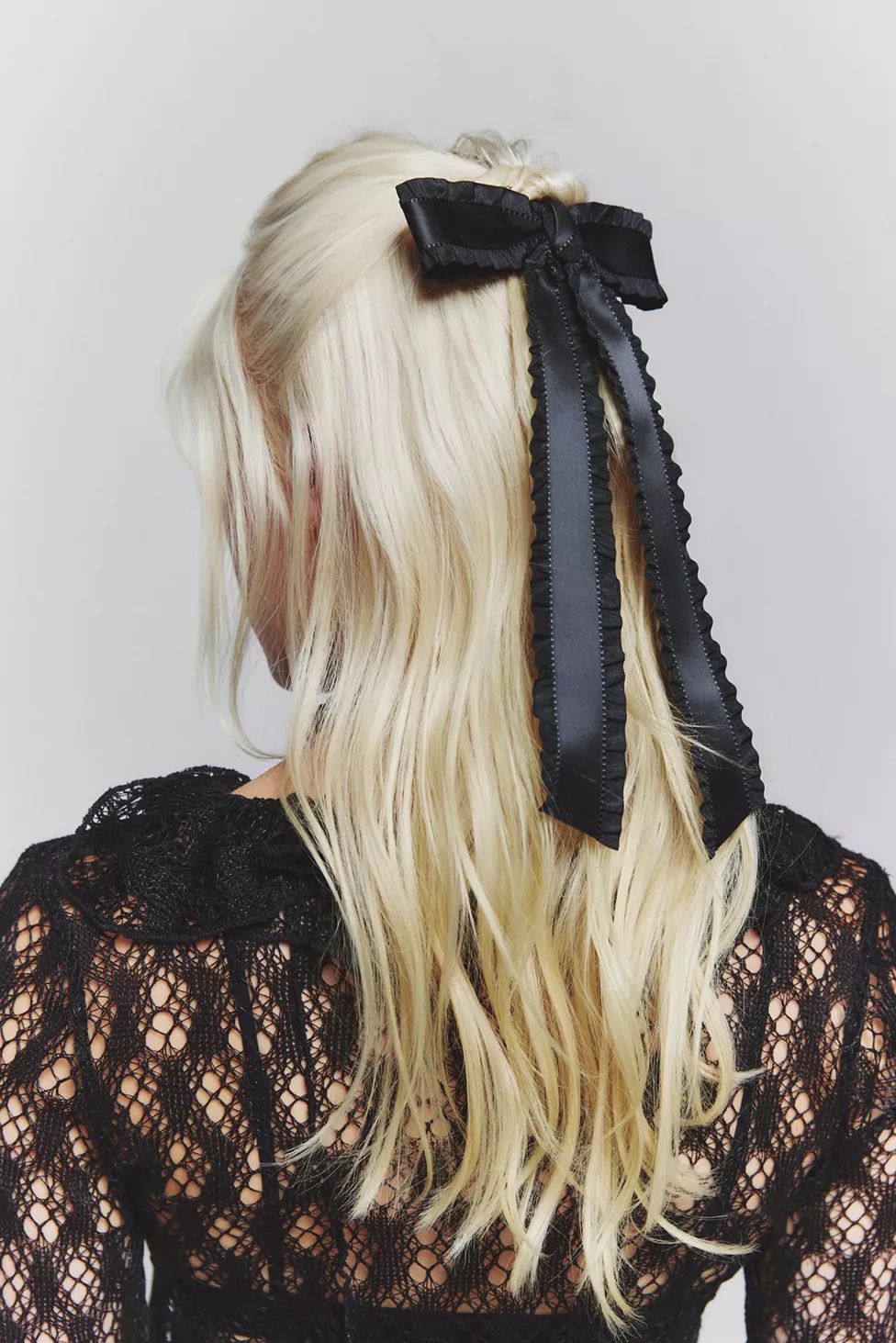 Lettuce-Edge Hair Bow Barrette | Urban Outfitters (US and RoW)