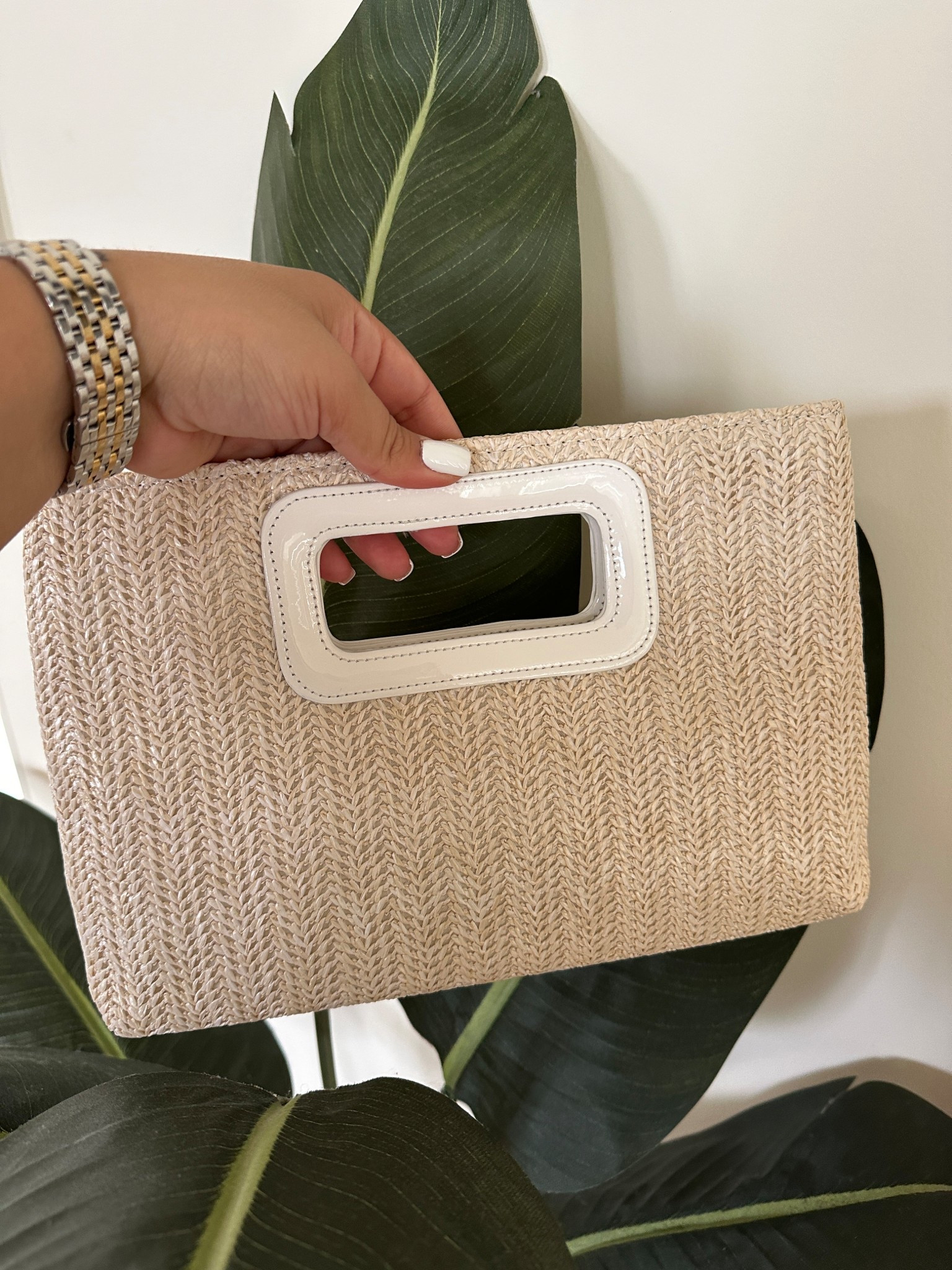 The cutest vacation/summer clutch 🐚🤍

#LTKSeasonal #LTKStyleTip #LTKItBag