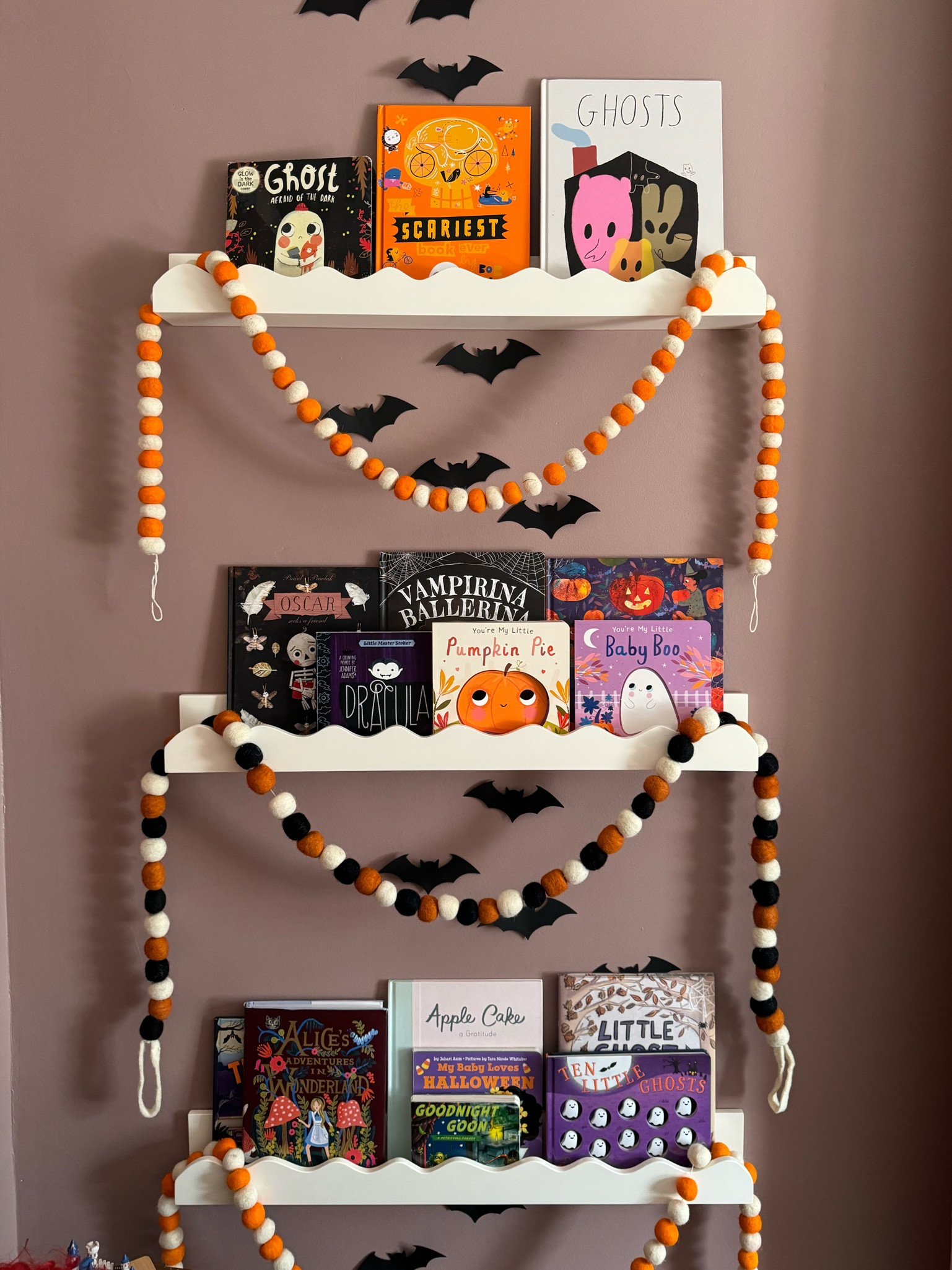 Scallop shelves & Halloween books for small kids. 

#LTKFindsUnder50 #LTKKids #LTKHome