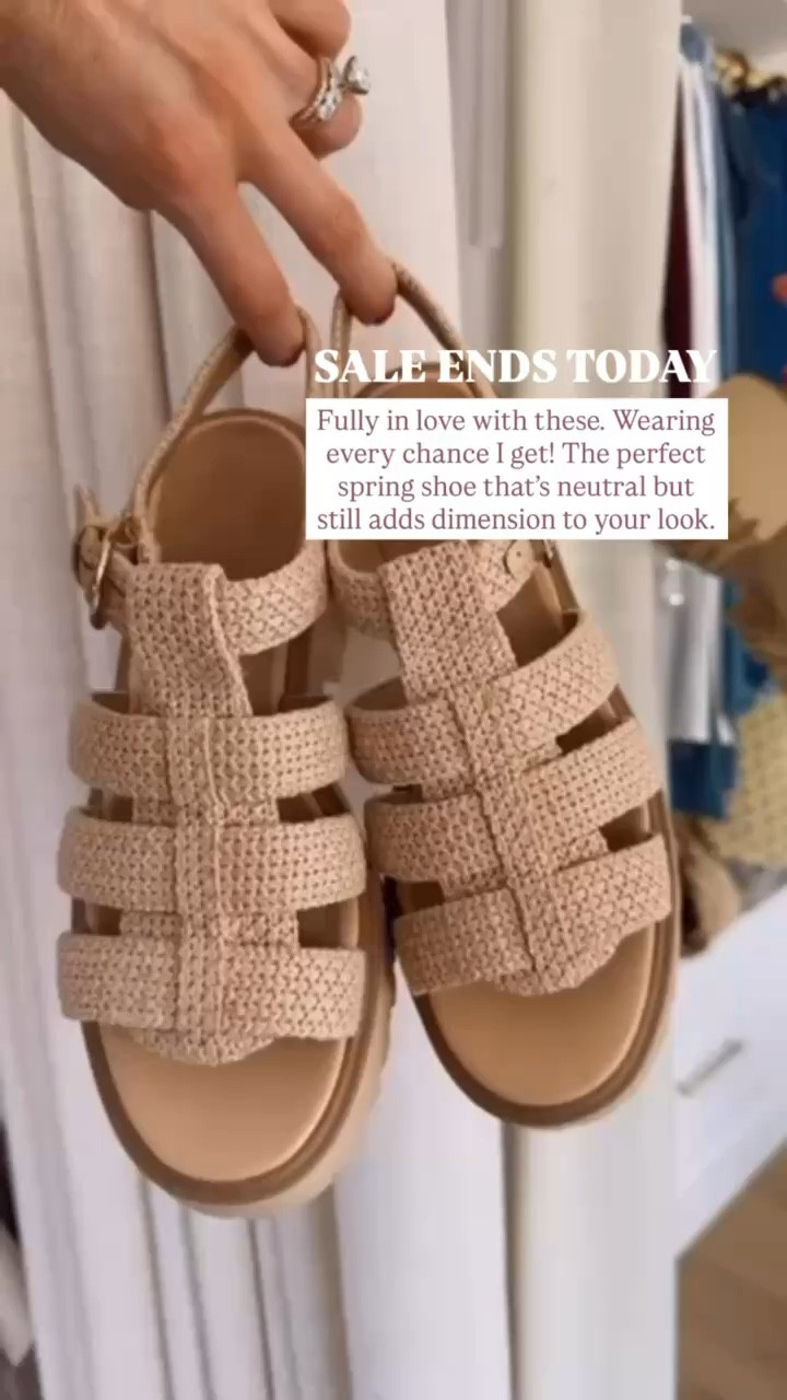 I can’t tell you how many times I’ve pulled for these already! Such a fun shoe & so comfortable! Currently 25% off!

Loverly Grey, Target, chunky sandals, sandals, spring shoes, sale 

#LTKSaleAlert #LTKSeasonal