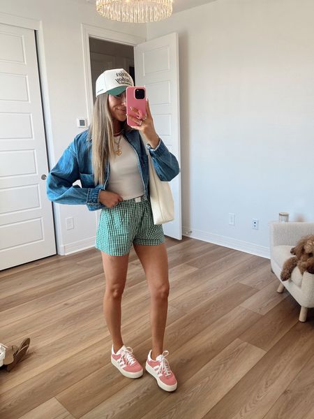 Spring outfit inspo! Size up in the boxers 