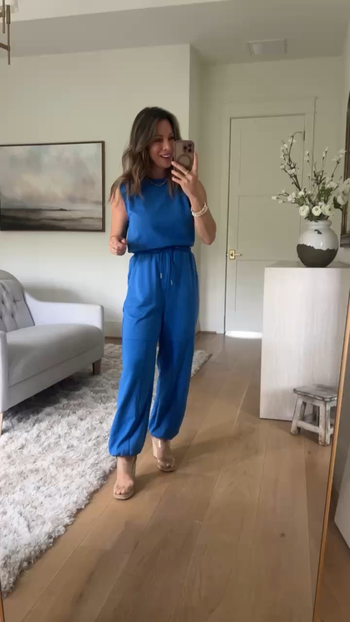 Amazon Fashion Faves 

Fit Size: I’m wearing an XS 

#LTKmomlife #LTKOver40 #LTKPetite