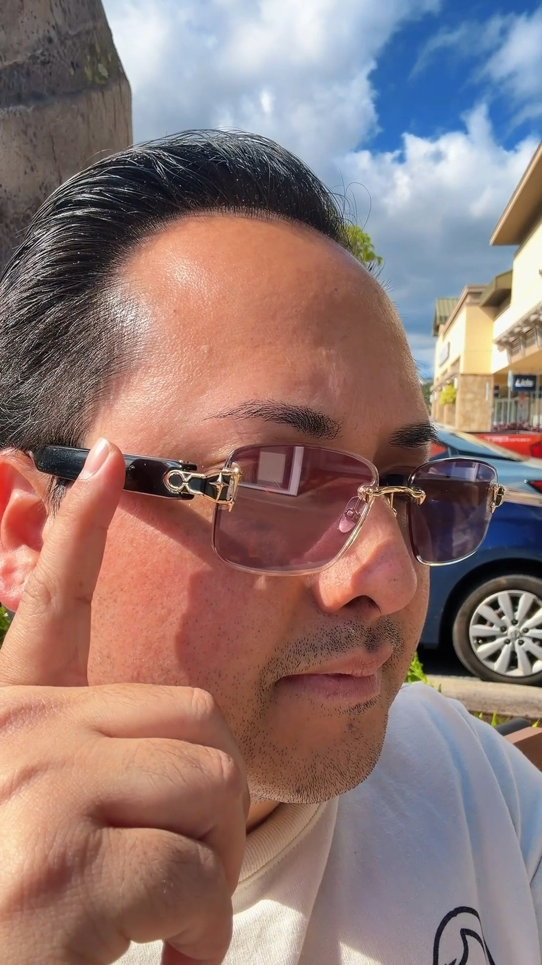 Feeling like a million bucks in these new Aura Shades from @hellochamelo ! 😎
I had a day off to go shopping at the mall and decided to wear my new shades. These are smart sunglasses that can change color with a tap on the side of the glasses. These also have speakers to listen to your favorite tracks while still being able to hear your surroundings. These shades turn heads and are a conversation starter. Definitely check them out!

https://www.chamelo.com/STEVENKARR67773

#hellochamelo #Chamelo #IloveChamelo #Chamelosmartsunglasses #SmartSunglasses

#LTKdayinmylife #LTKActive #LTKootd