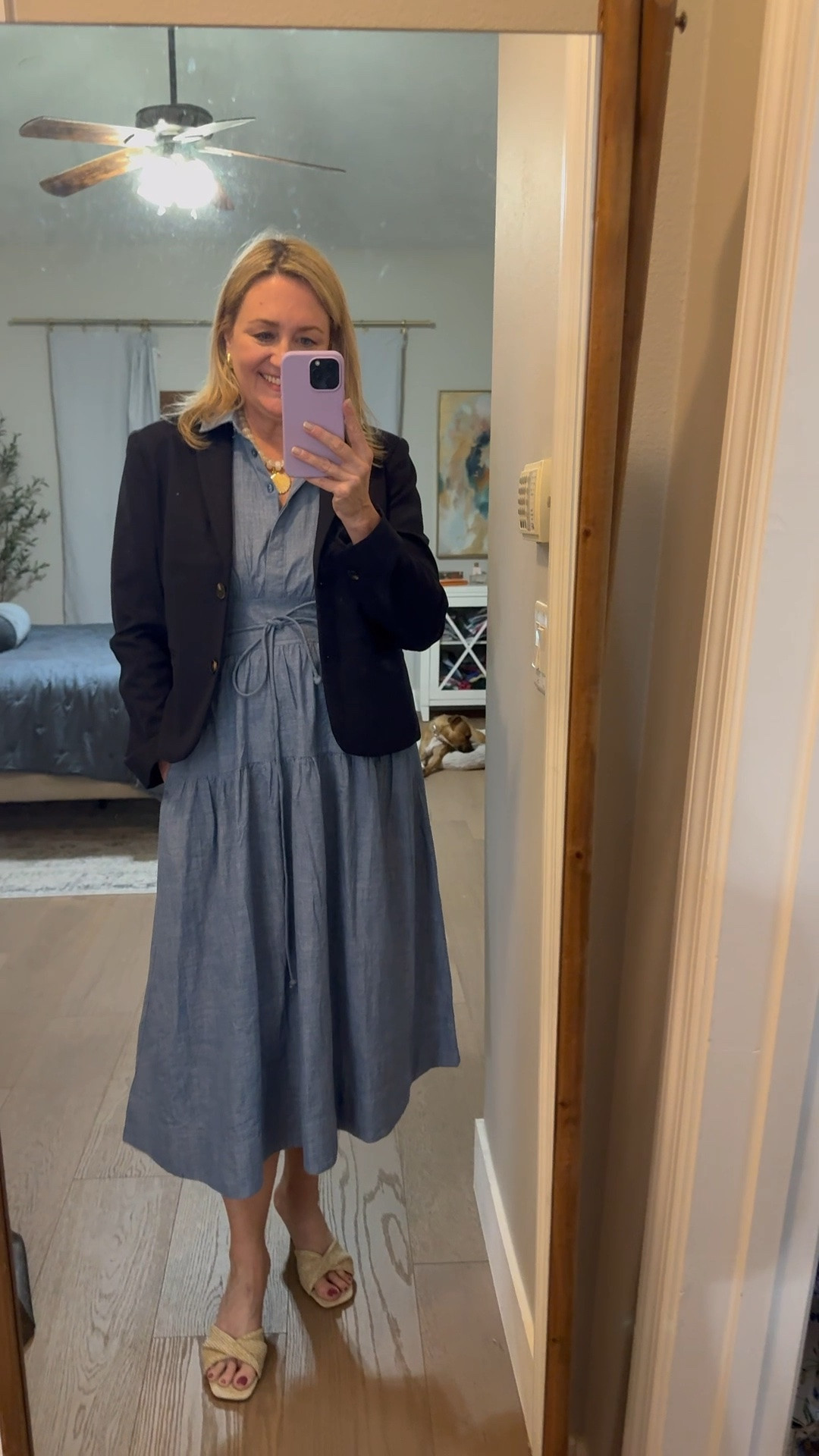Business casual outfit with this cute chambray midi dress