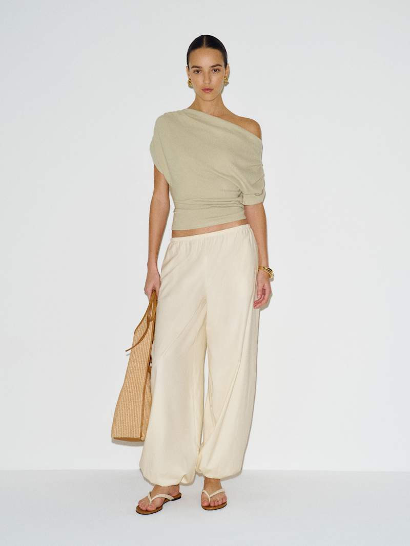 Iris Knit Top | Reformation (Global)