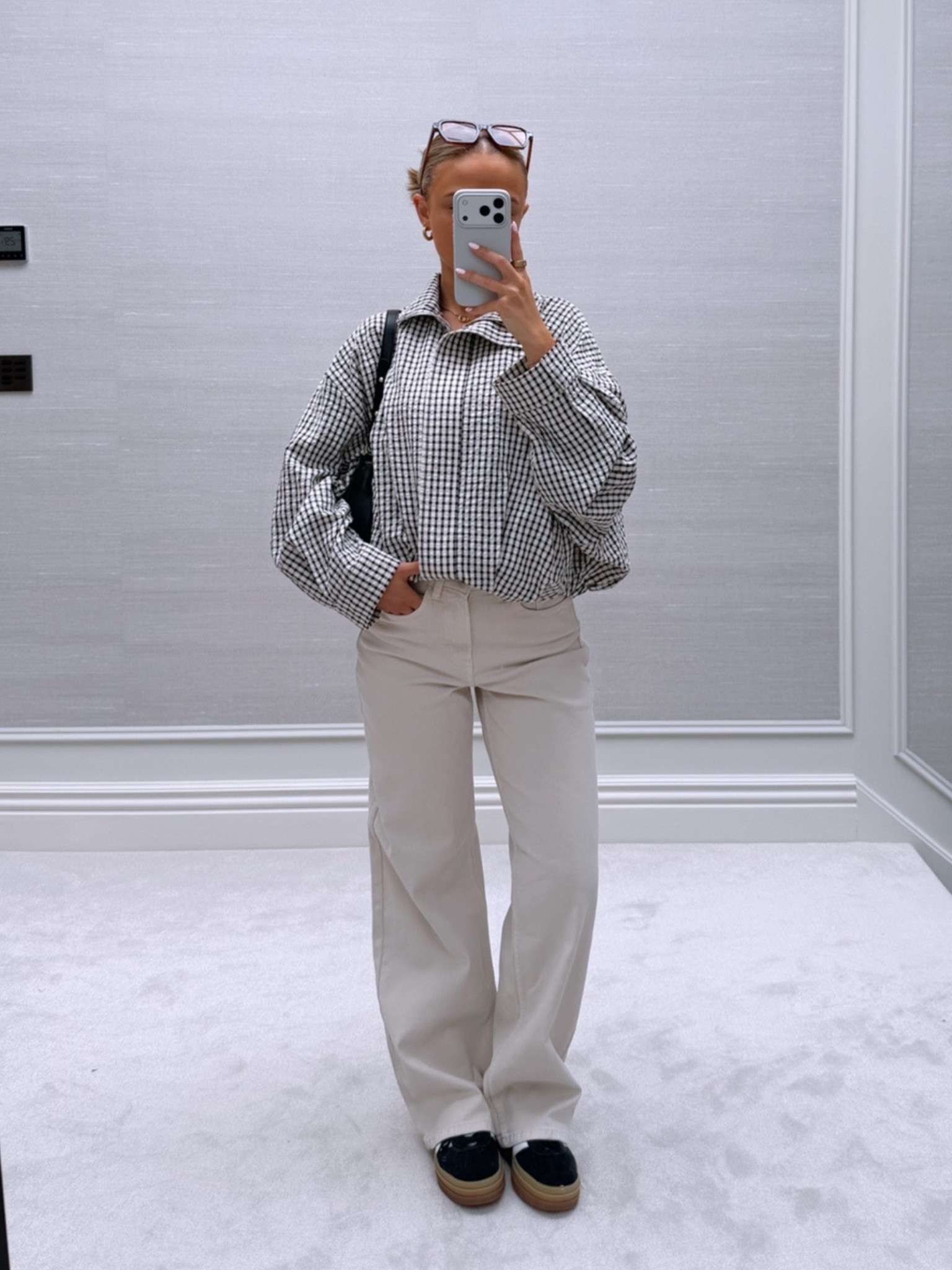 autumn outfit inspo 🍂

Pinterest style outfit ideas autumn winter TikTok casual easy basic neutral ootd petite jeans wide leg fall check jacket

#LTKuk #LTKautumn #LTKeurope
