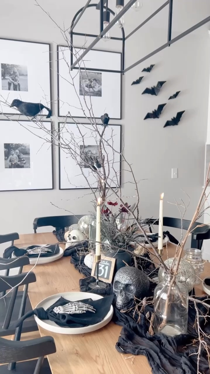 Decoración para tu mesa en Halloween #halloween #halloween2024 #spookyseason #boo

#LTKSeasonal #LTKVideo #LTKHome