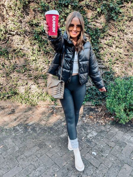 Give alll the holiday blend coffees! 

Puffer jacket, jacket, coat, leggings, boots, winter outfit, fall fashion

#LTKstyletip #LTKshoecrush #LTKSeasonal