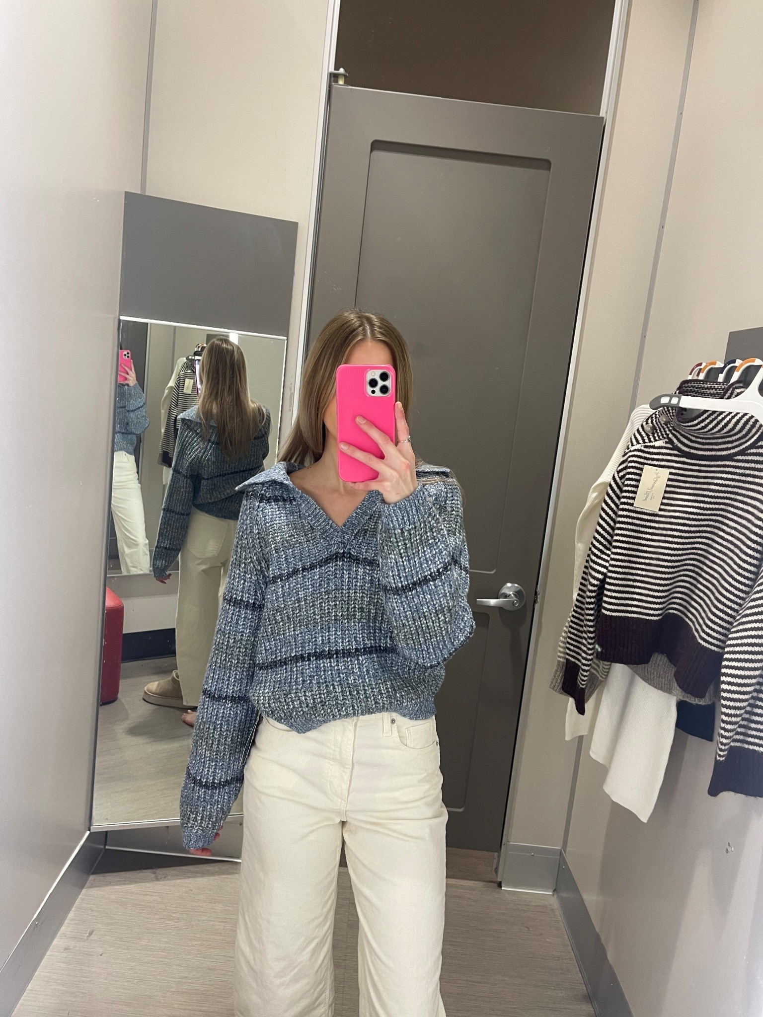 small sweater and 0 jeans

#LTKHoliday #LTKFindsUnder50 #LTKSeasonal