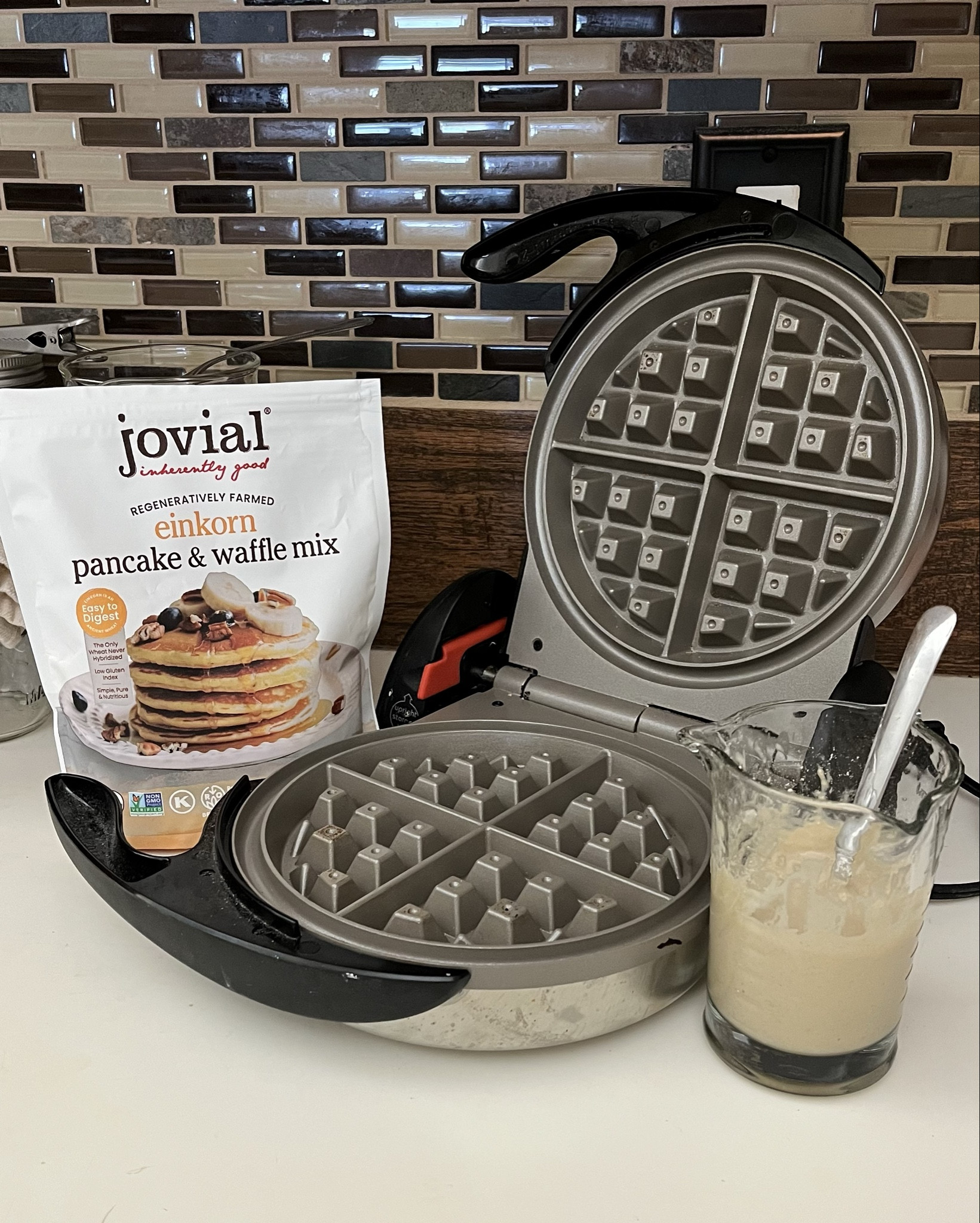 I’ve been getting a lot of Instagram comments about my waffles 🧇 lately, so I thought I’d share some of the dEATails 🤭✨ Yes, I use a mix 🙈 but it’s the good stuff! I’m obsessed with this organic Einkorn wheat pancake and waffle mix from Jovial Foods - I get it from Whole Foods/Amazon and Sprouts 🌱 My secret ingredient is a spoonful of Madagascar vanilla 😍🤫 

I mix it all up in this #leadfree measuring cup from Anchor Hocking and cook each waffle for 4 minutes in my Presto Flipside Belgian Waffle maker 👏🏻

#waffles #waffle #wafflemix #organic #organicwafflemix #breakfast #brunch #healthybreakfast #wafflemaker #ceramicwafflemaker #waffleiron #glassware #measuringcup #glassmeasuringcup 

#LTKfoodie #LTKHome