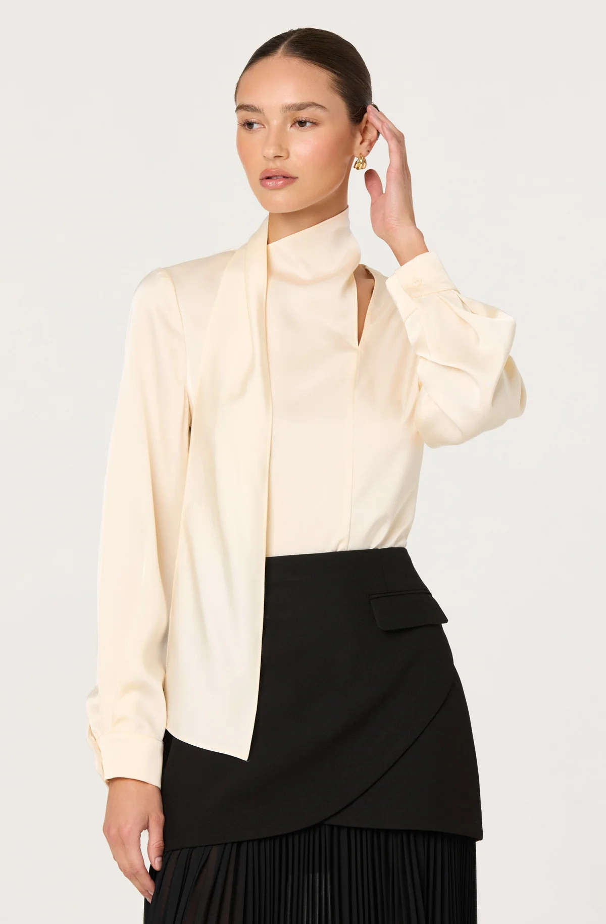 Felisita Satin Cutout Scarf Top - Off white / XS | ASTR The Label (US)