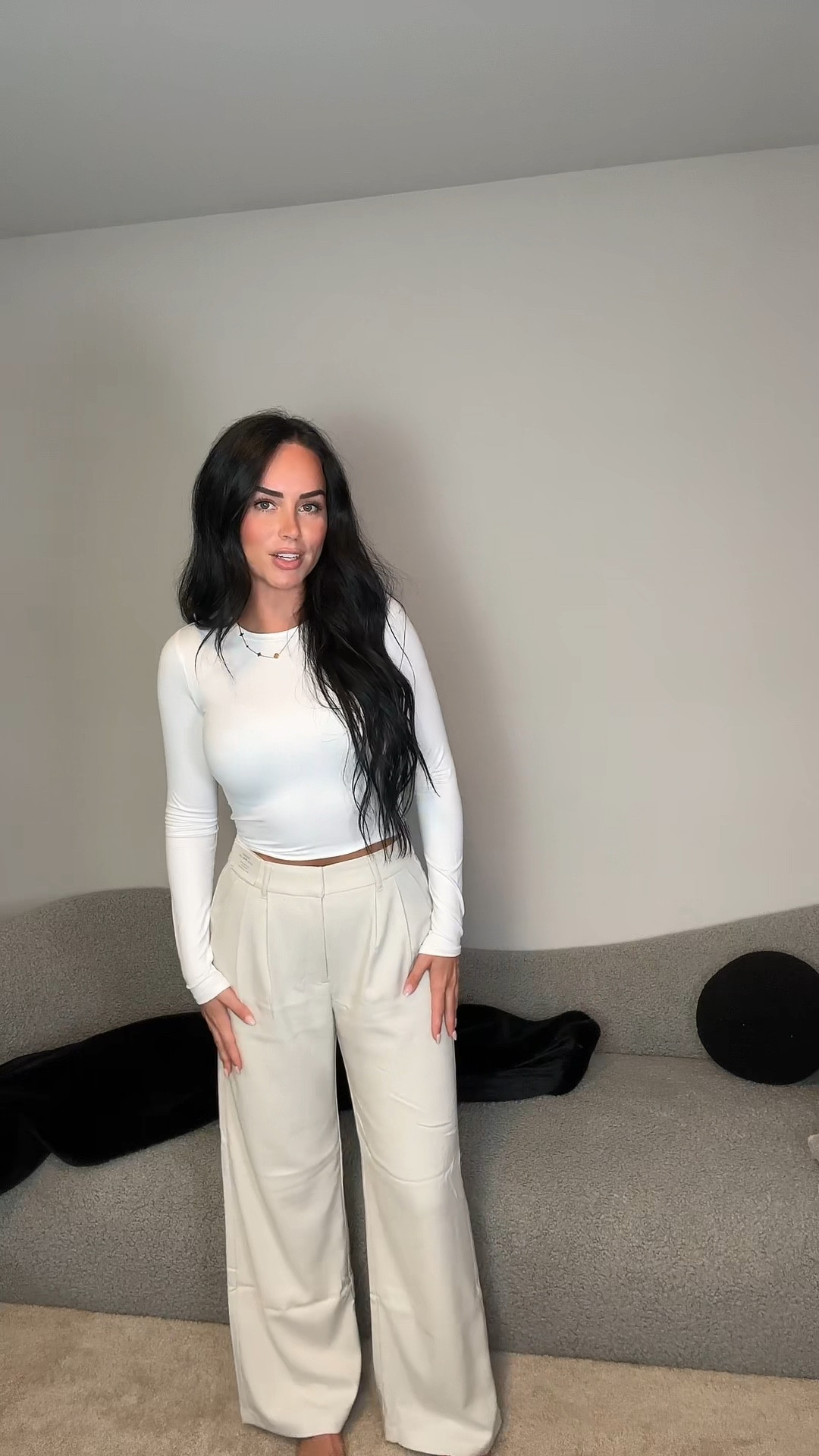 These trousers fit so good & I just love the stretchy waistband for a perfect fit!

My sizing 5’7, 145lbs, 32DD
Wearing a size small top & small regular pants 



#LTKStyleTip #LTKxPrimeDay #LTKVideo
