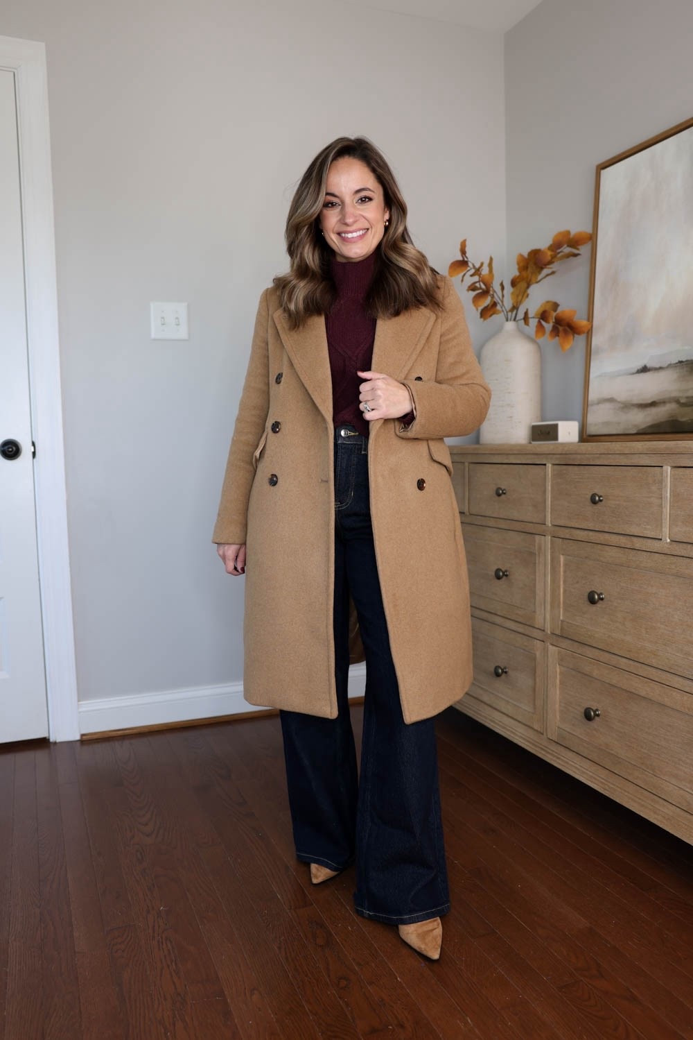 Petite coats for fall and winter part one! 

Timeless Topcoat BR Factory: petite 00/xxs - tts with room to layer | soft, thick and warm 
Sweater (Ann Taylor): petite xxs 
Jeans (Spanx): petite xs | 30” inseam (long on me even I heels) 
Boots (J.Crew): tts 



#LTKPetite #LTKSeasonal