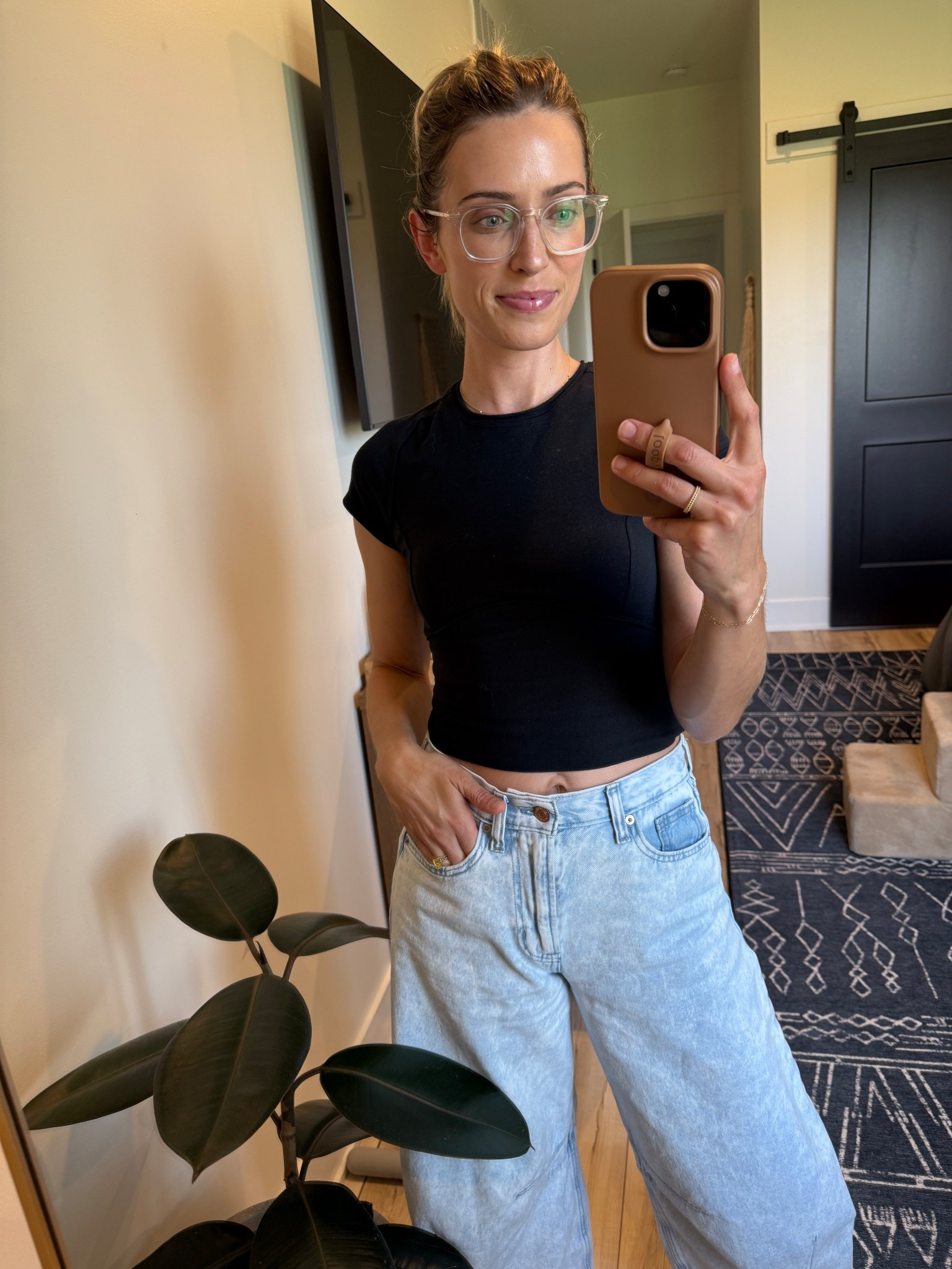 Best basic everyday tee 👽