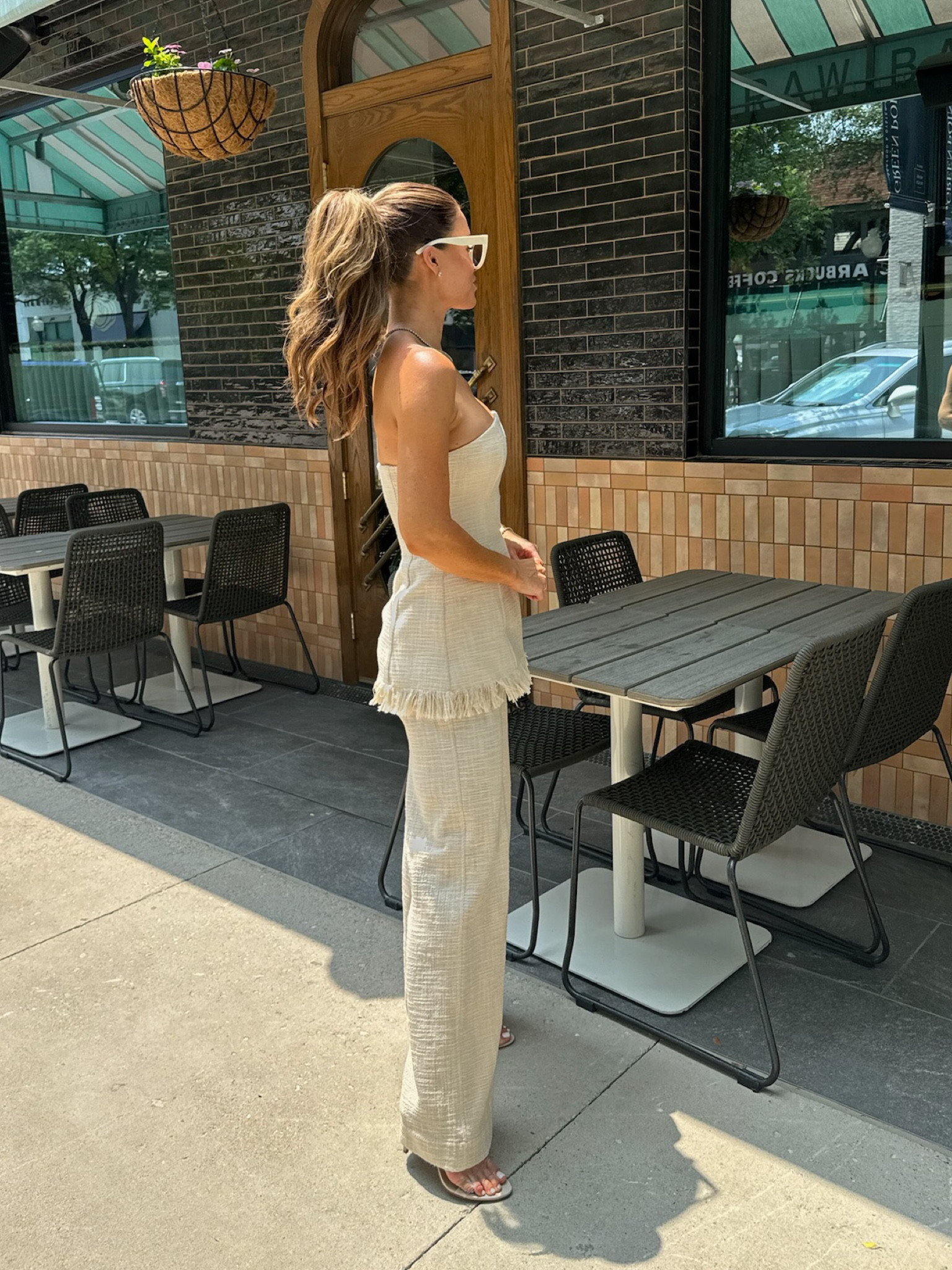 Wedding brunch outfit !

Tweed set 
Linen set 
Summer outfit 
Bride 
Wedding 
Brunch outfit 
Bridal outfit 
Bridal dress


#LTKParties #LTKWedding #LTKStyleTip