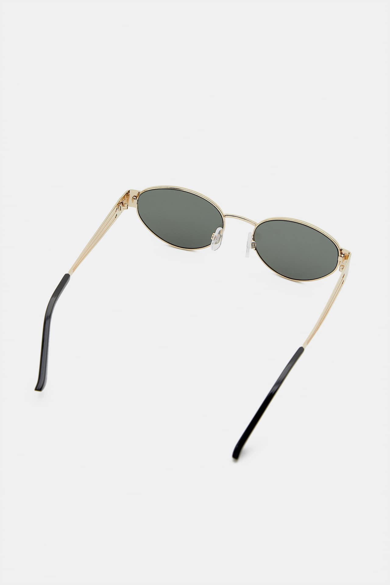 Metal sunglasses | PULL and BEAR UK