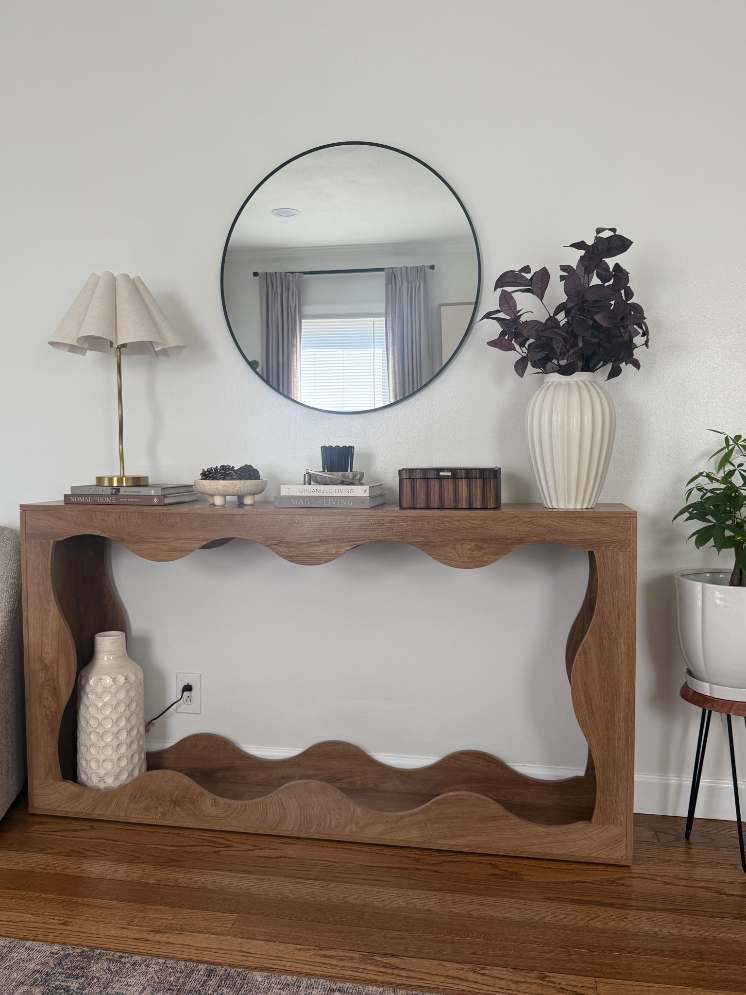 Entryway styling. 

#LTKHome #LTKSeasonal