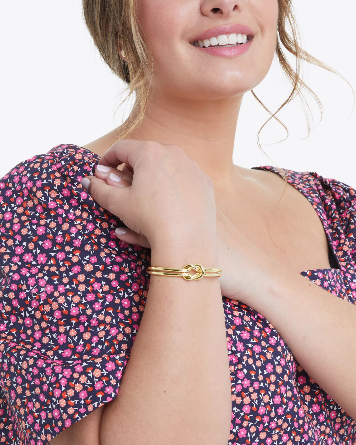 Knot Bracelet in Gold | Draper James (US)