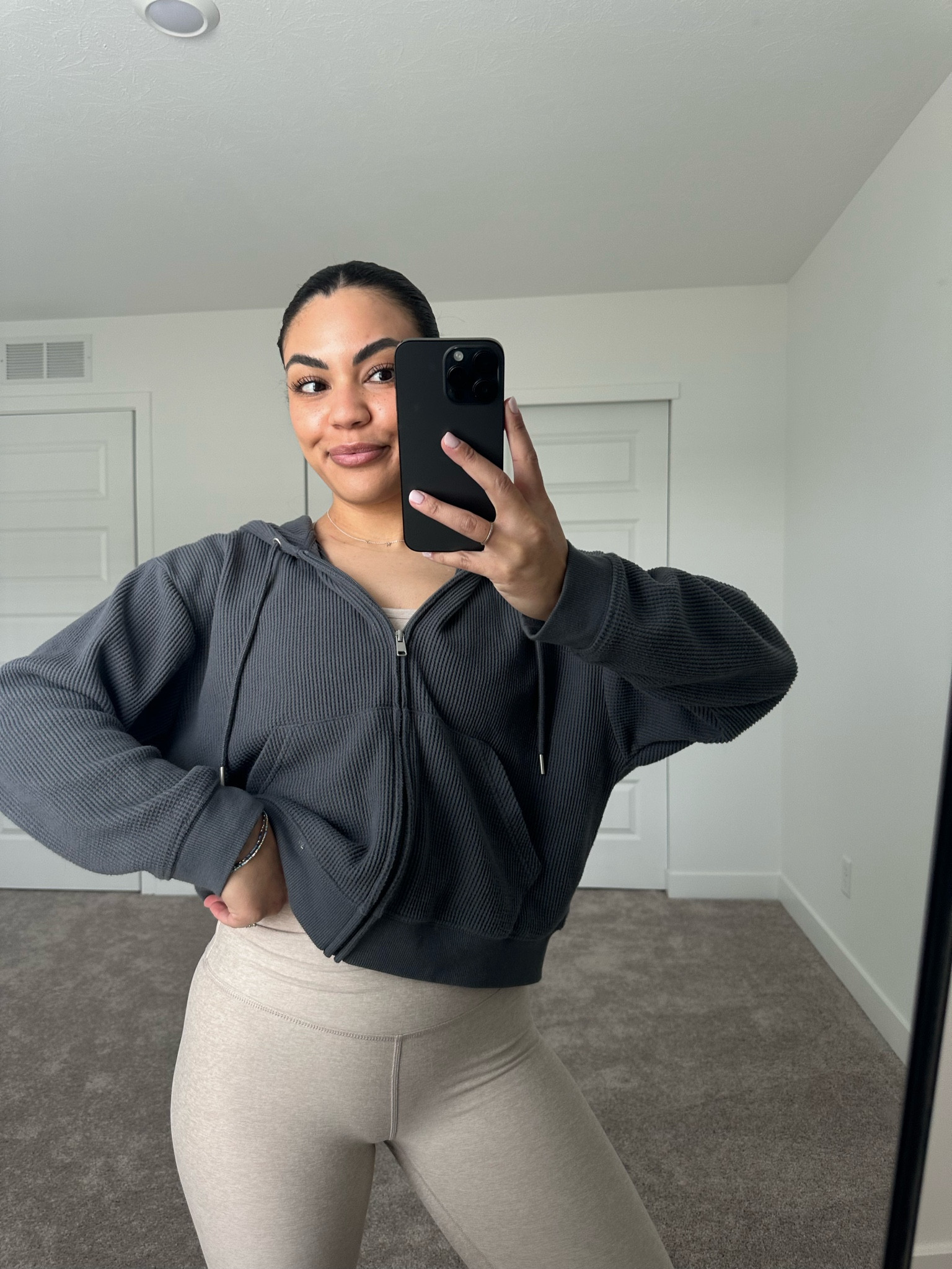 Beyond yoga set 
Top: Small
Leggings: Smalll