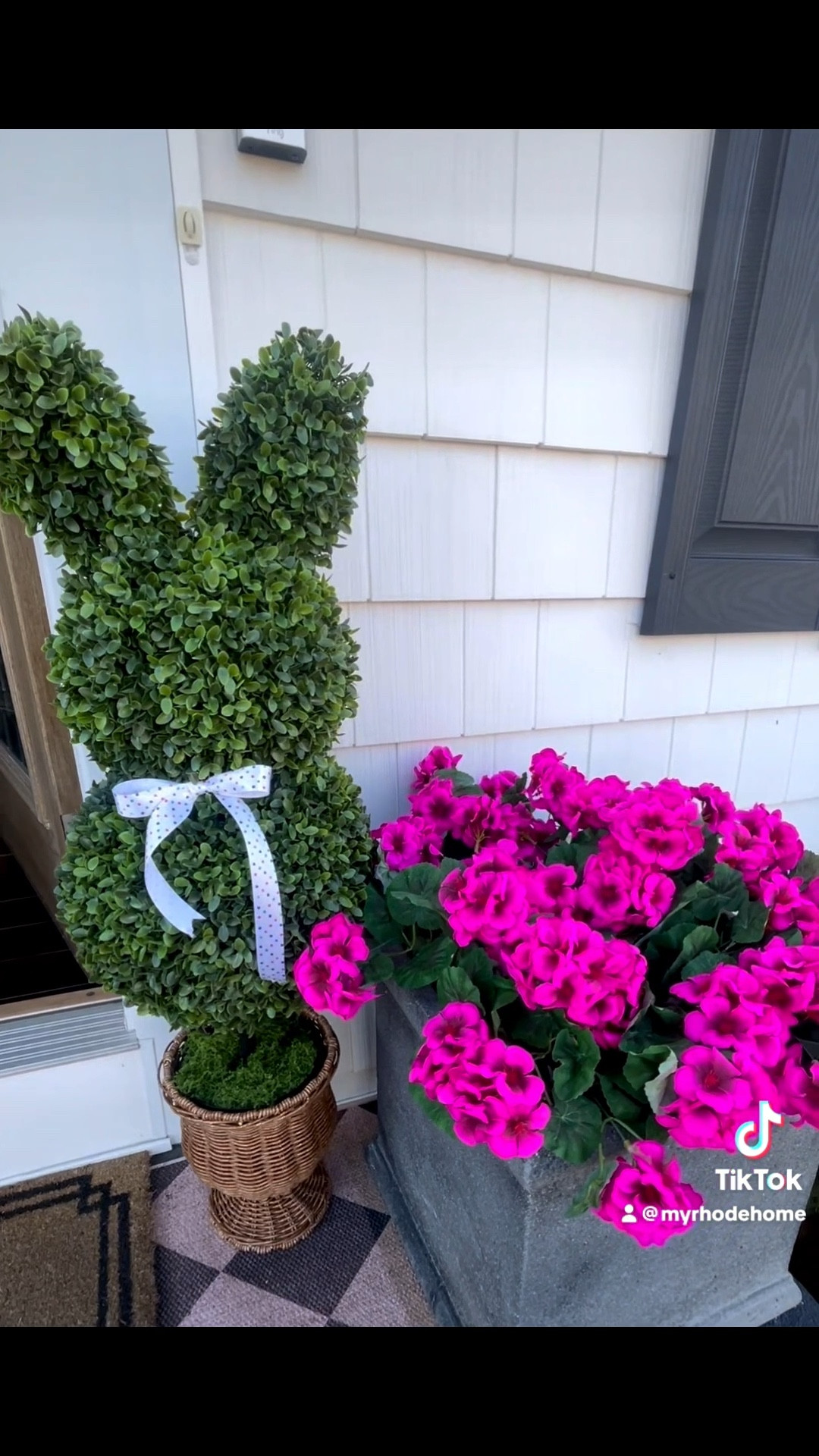Stop scrolling if your porch still looks like winter… 🌸✨ These faux uv resistant flowers are the easiest way to refresh your front porch decor for spring—no watering, no fading, just instant curb appeal. Perfect for planters, porch pots, and outdoor spring styling that looks real all season long. Available in multiple color options. 


#LTKHome #LTKSeasonal #LTKSpringSale