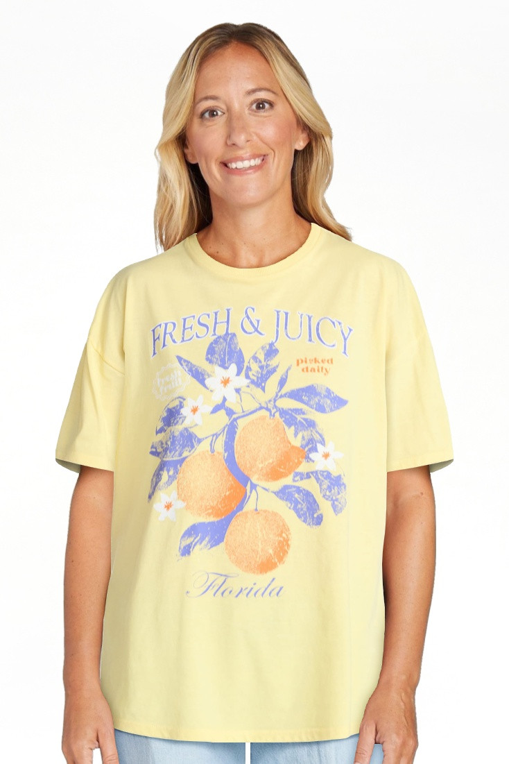 No Boundaries Washed Graphic Boyfriend Tee, Women's XXS-XXL | Walmart (US)