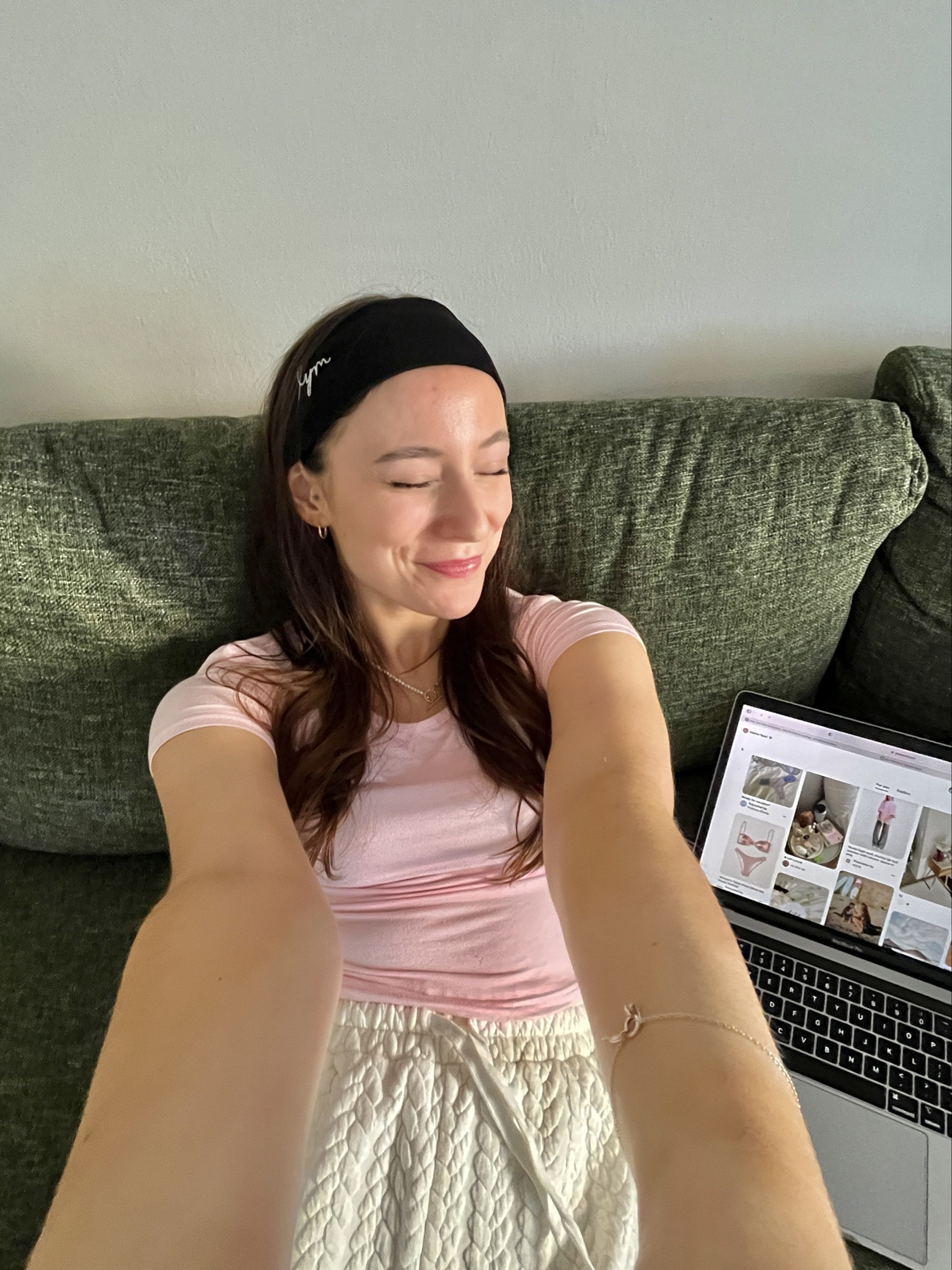 coastal outfits, city girl style, chic coffee shop looks, SoHo streetwear inspo, preppy outfits, minimalist everyday style, trendy outfits 2026, casual chic New York outfits, neutral wardrobe, capsule closet inspo, pinterest aesthetic, Pinterest outfit, outfit ideas, outfit inspo, outfit inspiration, ootd inspo, casual style, casual outfit ideas, everyday outfit,

#LTKootd