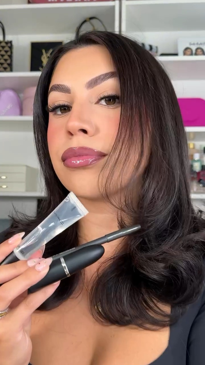 JT x MAC lip combo 👄💞

#lipcombo #lipgloss #maccosmetics #ulta #ultabeautycollective @maccosmetics @ultabeauty