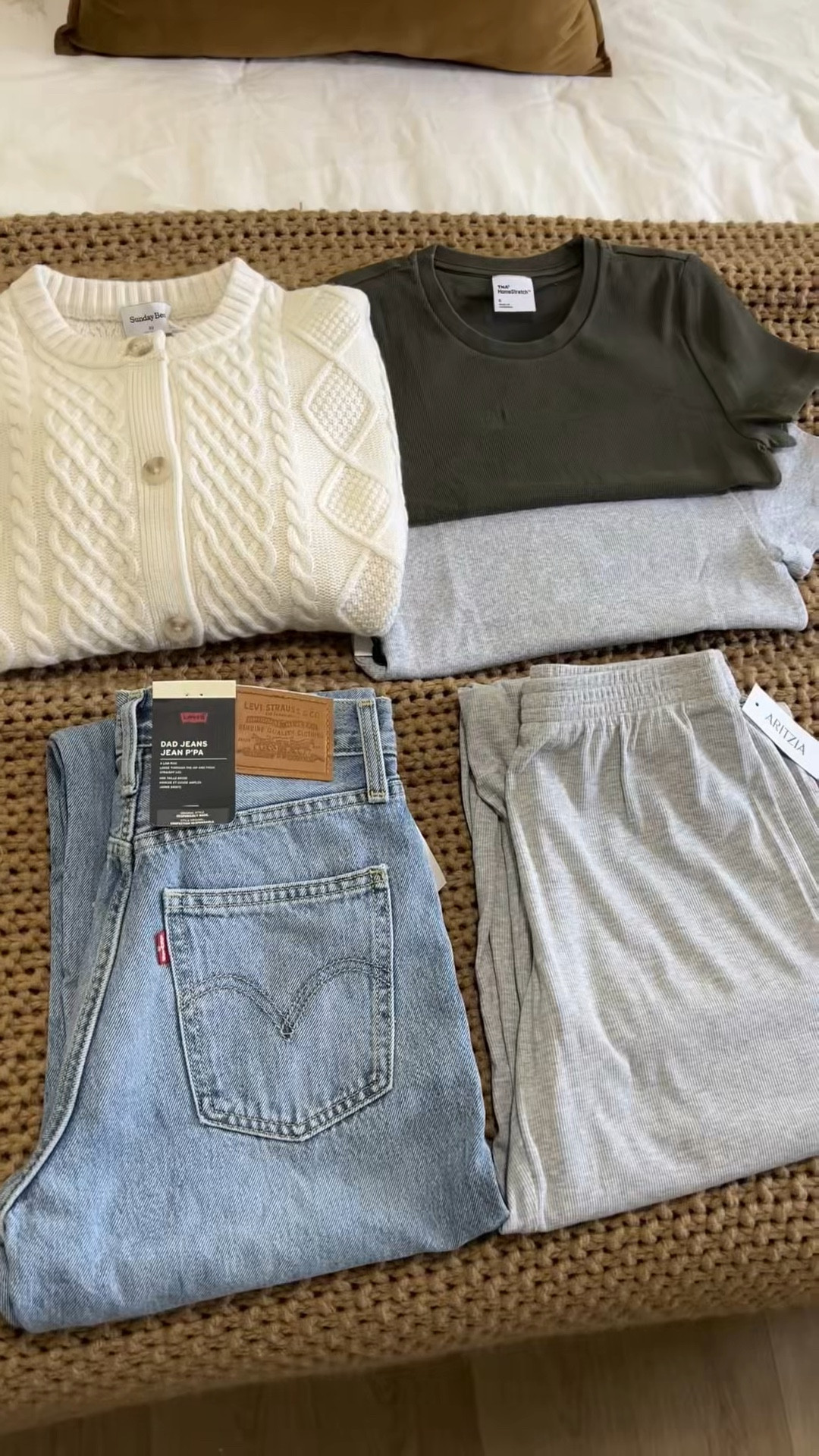 Aritzia boxing week haul🤍

#LTKcanada #LTKwinter #LTKsale