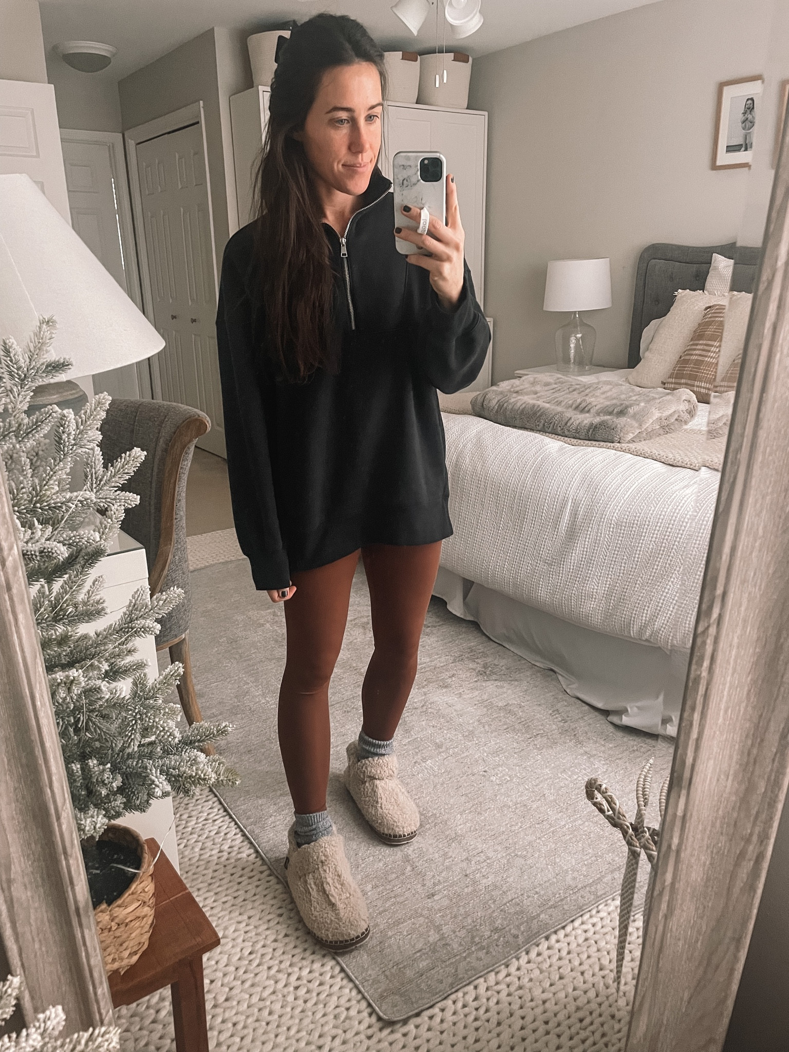 12.13.22
Abercrombie Sweatshirt, Lululemon Align Leggings, LLbean Slippers 

#LTKHoliday #LTKGiftGuide #LTKSeasonal