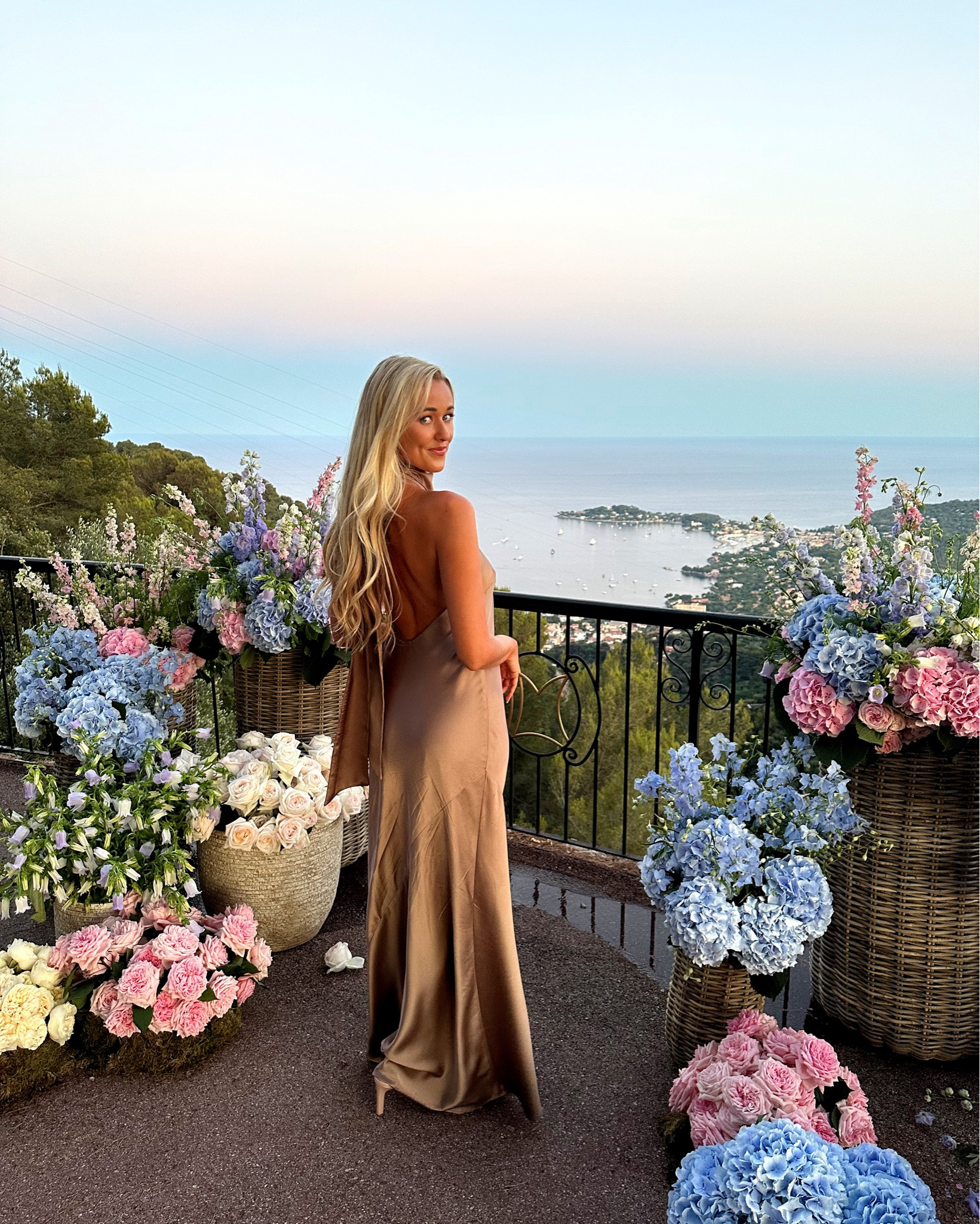 the most perfect bridesmaid dress 🤍

Wearing XS in shade Dune Luxe Satin 



#LTKWedding #LTKTravel #LTKStyleTip