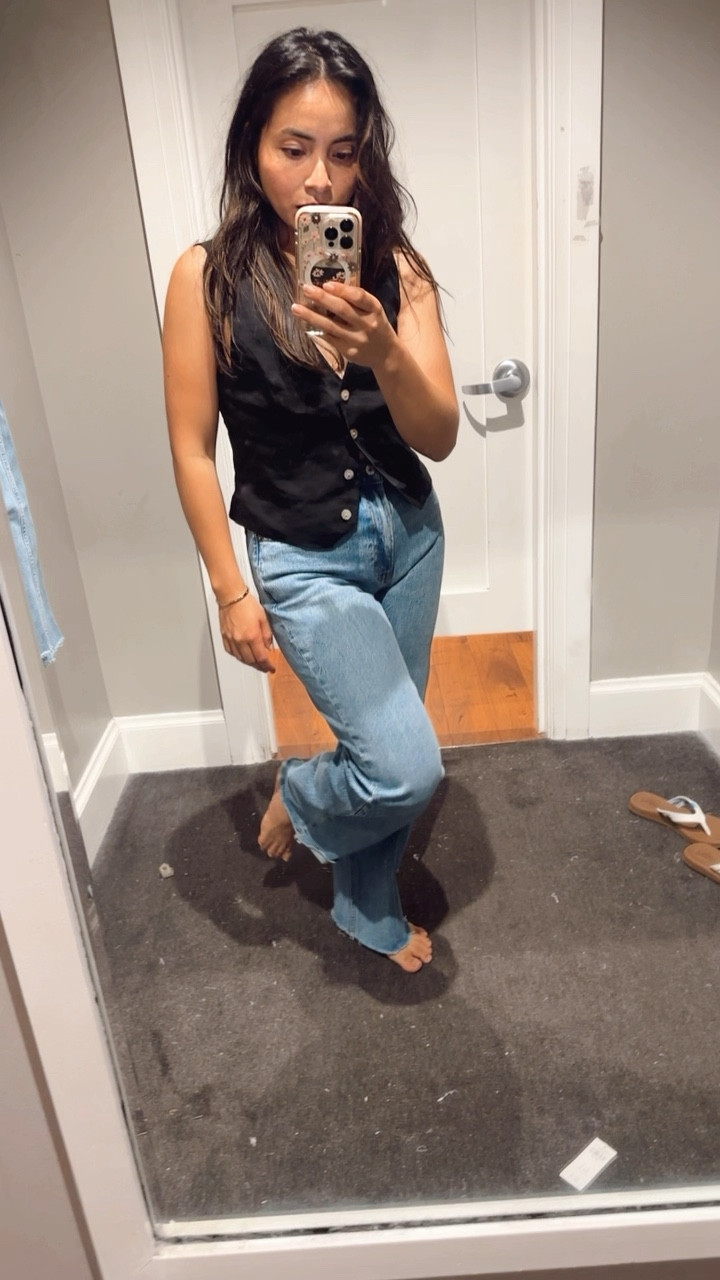 Going back to this video makes me consider them for the future. I didn’t purchase this pair but they were bad. I think I needed 26 extra short instead of 26 short. This is total preference only. I would give this jeans 7/10. 

#LTKFindsUnder100 #LTKVideo