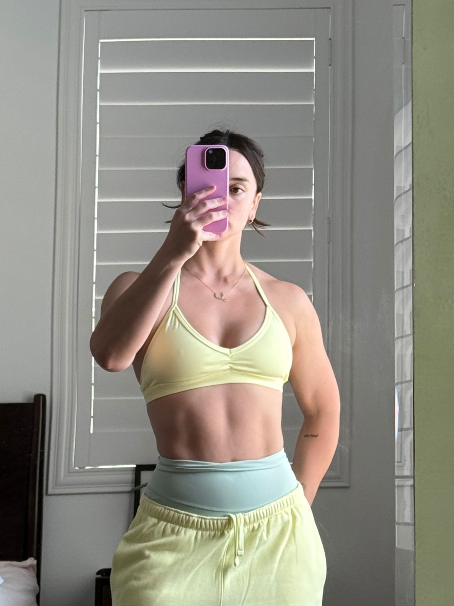 The new minimal gymshark bra has my heart for real 

#LTKFindsUnder100 #LTKPetite #LTKActive